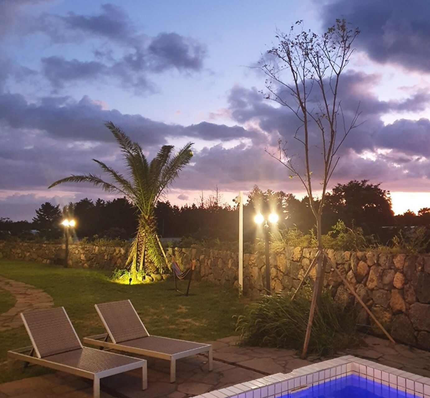 Jeju Ghetto Guest House Party