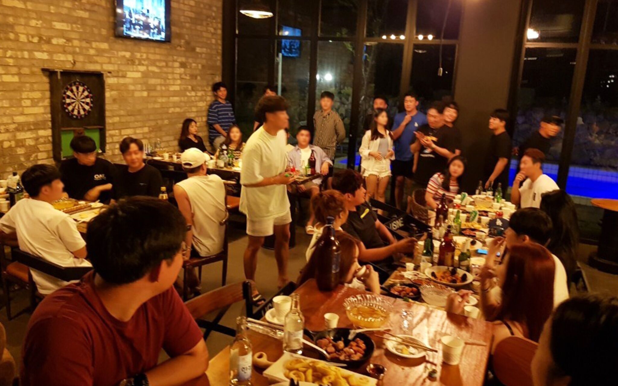 Jeju Ghetto Guest House Party