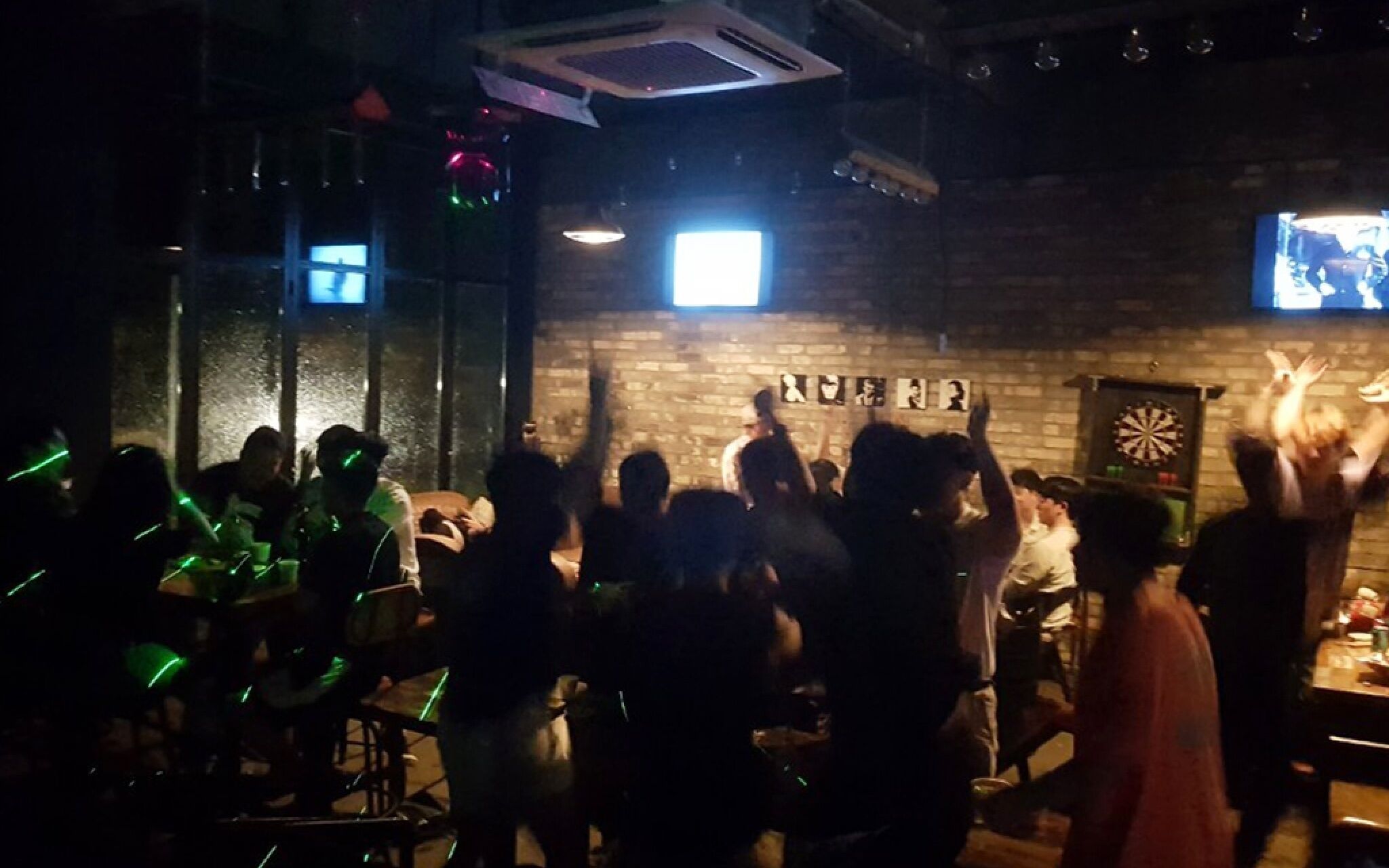 Jeju Ghetto Guest House Party
