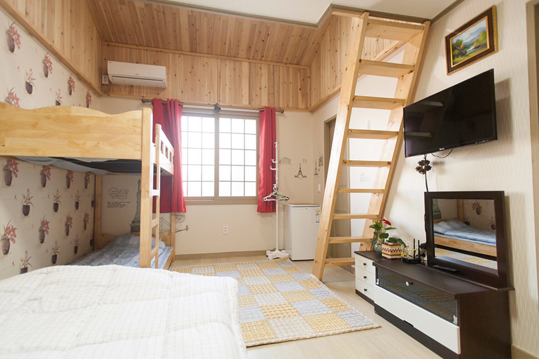 Jeju Gogung Pension-type Guest House