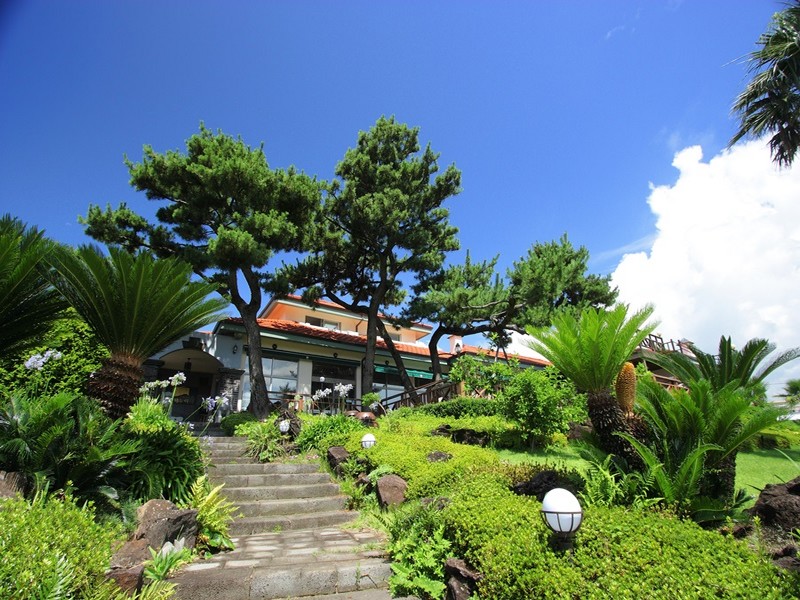 Jeju Haenuri Jungmun Guesthouse