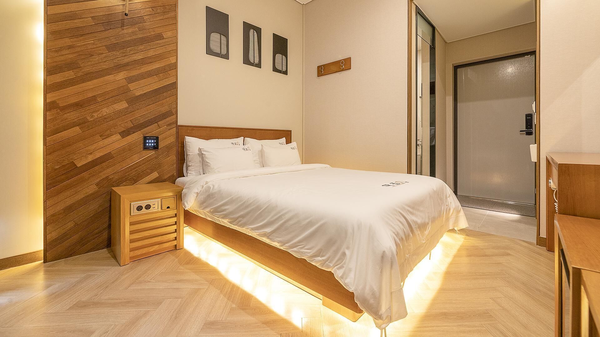 Jeju Maru Hotel & Cafe