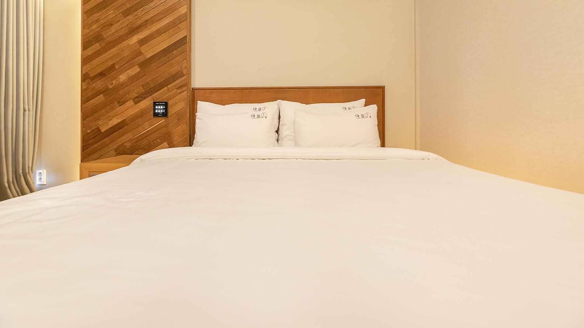 Jeju Maru Hotel & Cafe