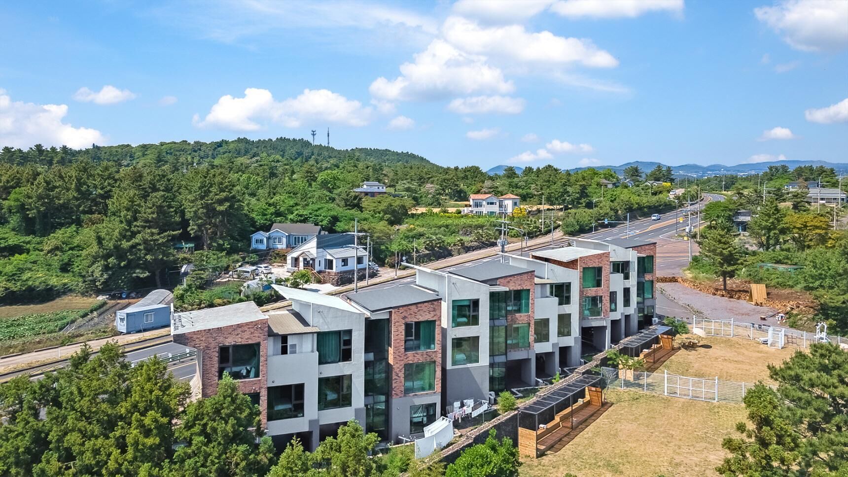 Jeju Maru Hotel & Cafe