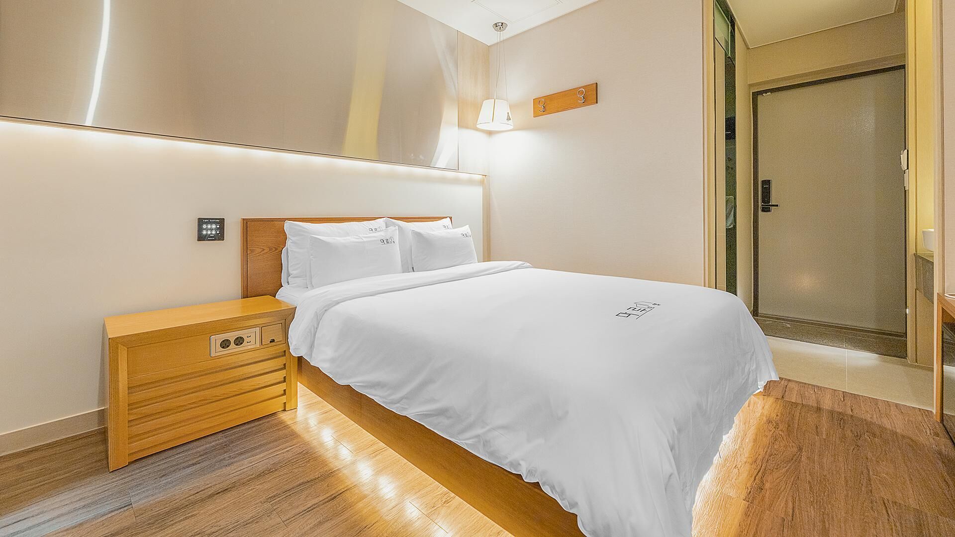 Jeju Maru Hotel & Cafe