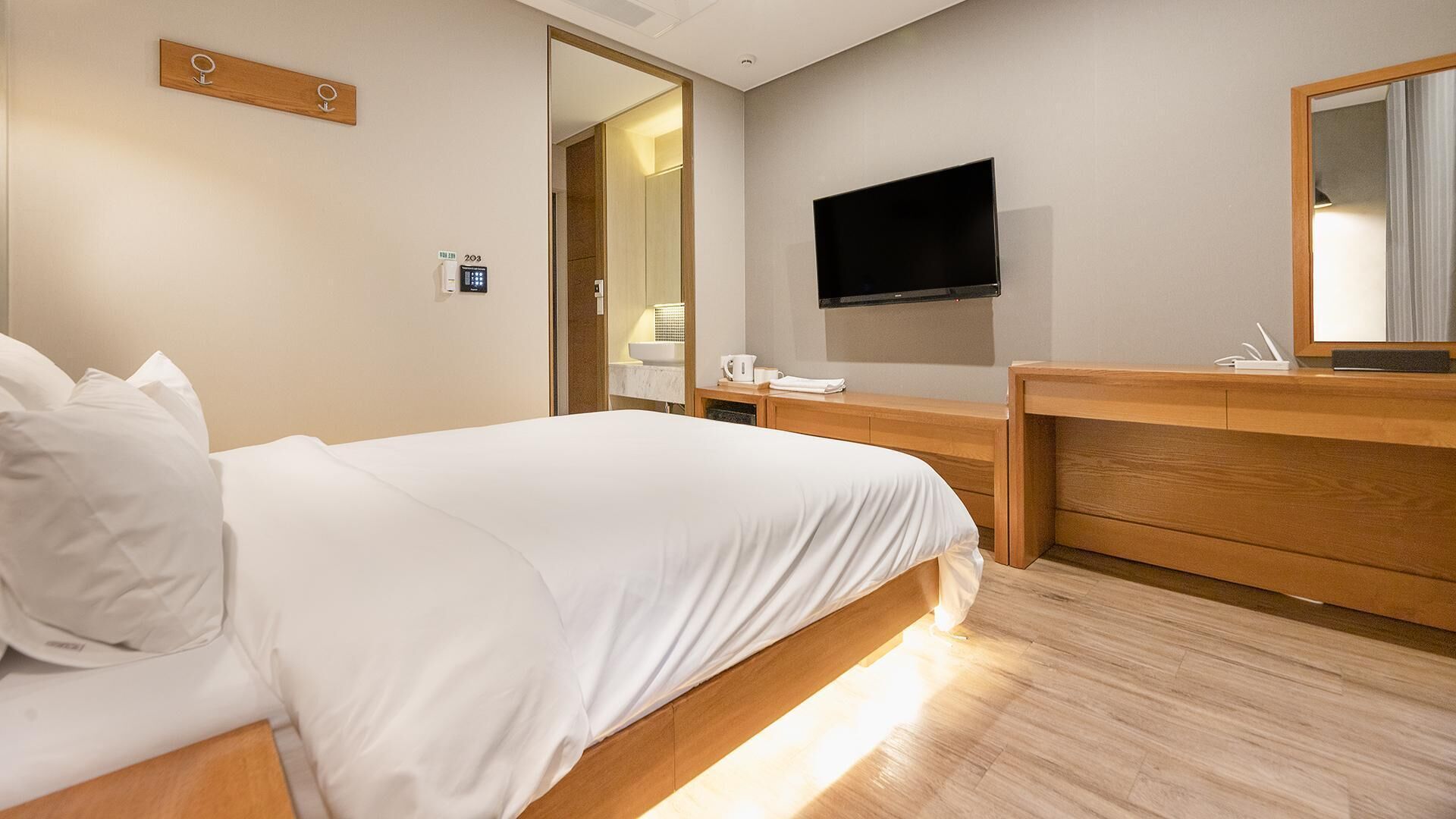 Jeju Maru Hotel & Cafe