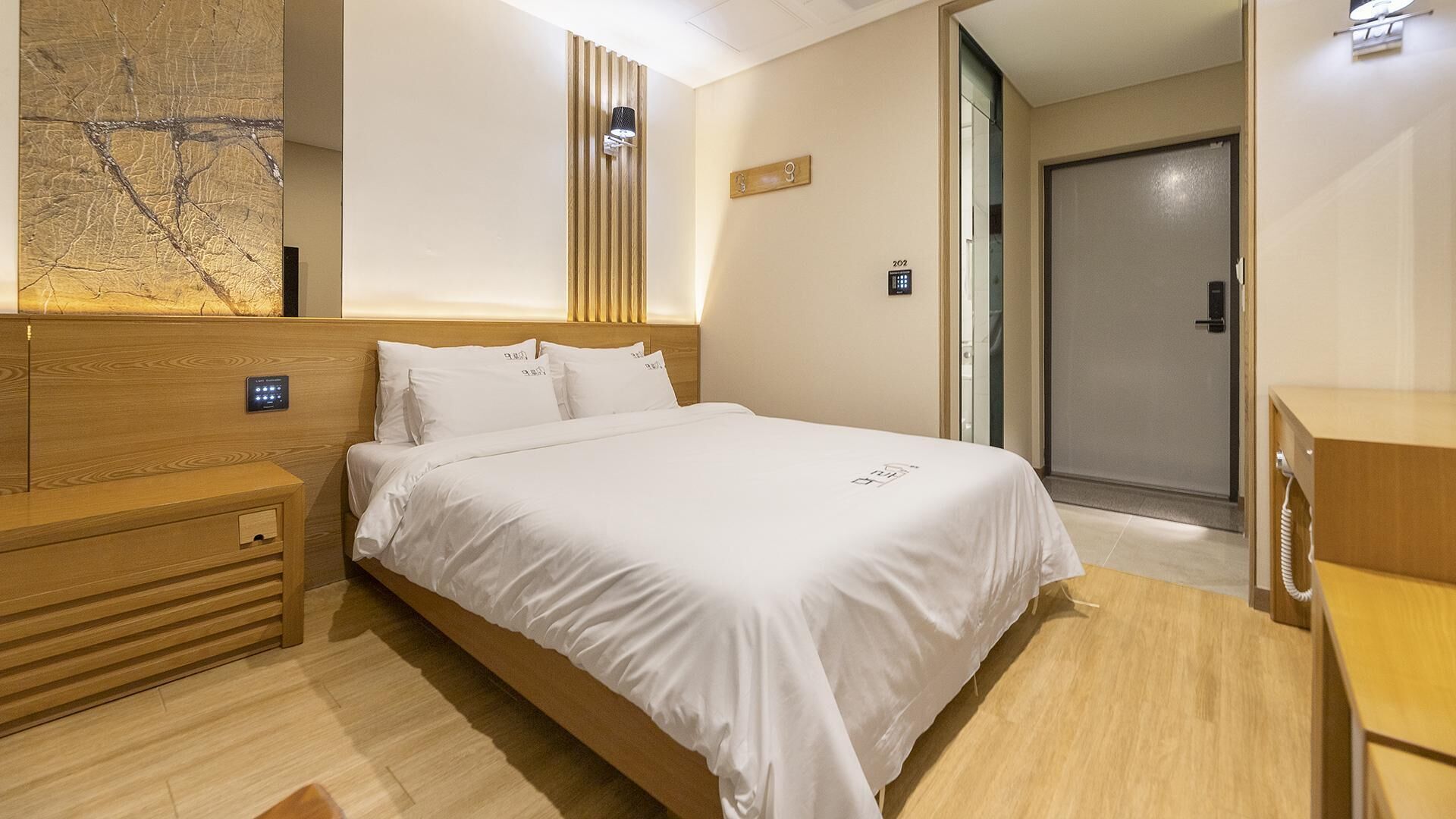 Jeju Maru Hotel & Cafe