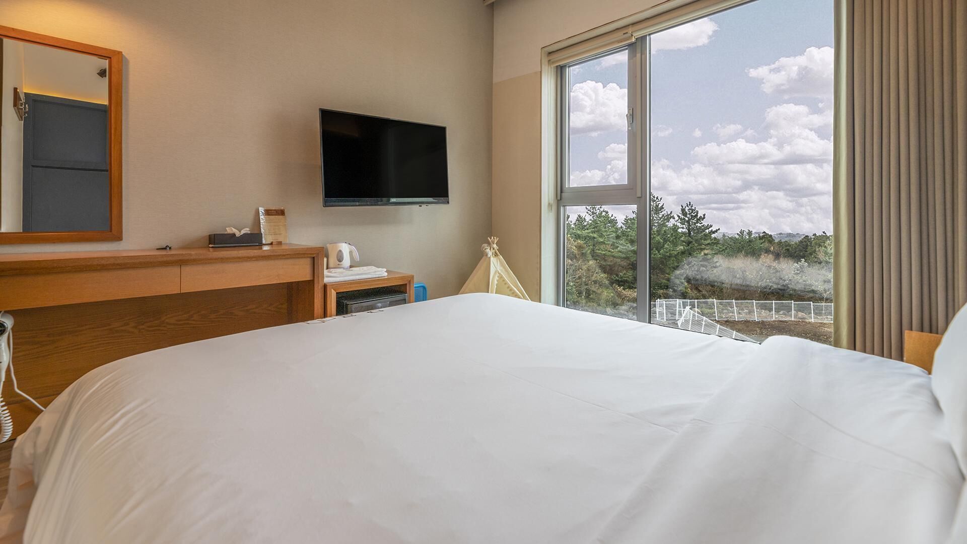 Jeju Maru Hotel & Cafe