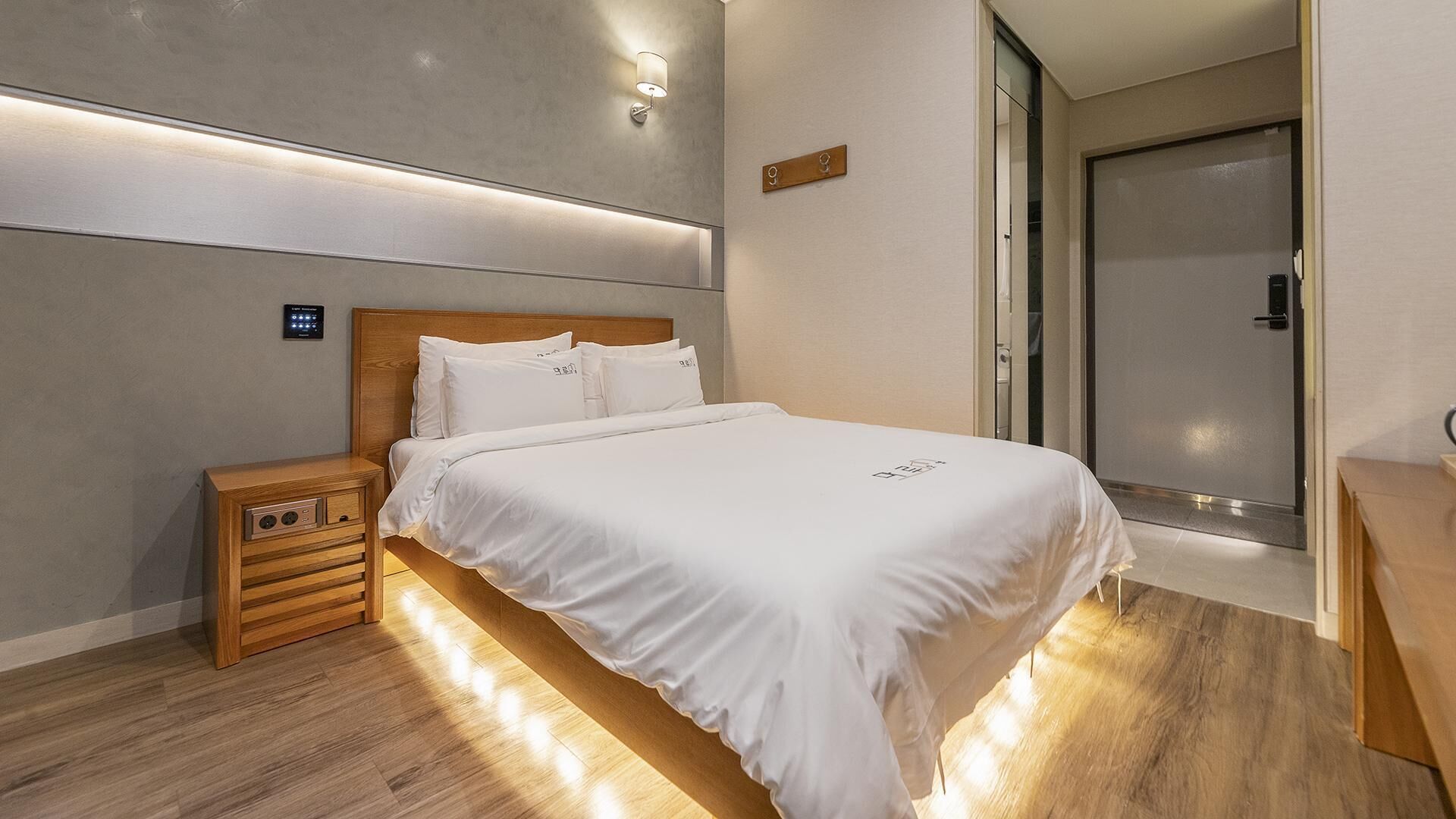 Jeju Maru Hotel & Cafe