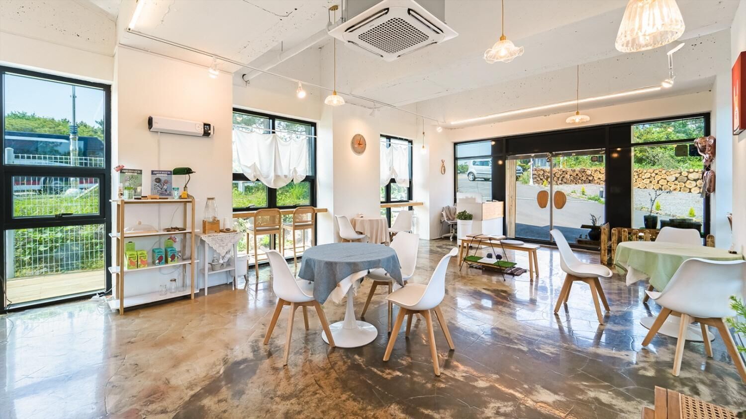 Jeju Maru Hotel & Cafe