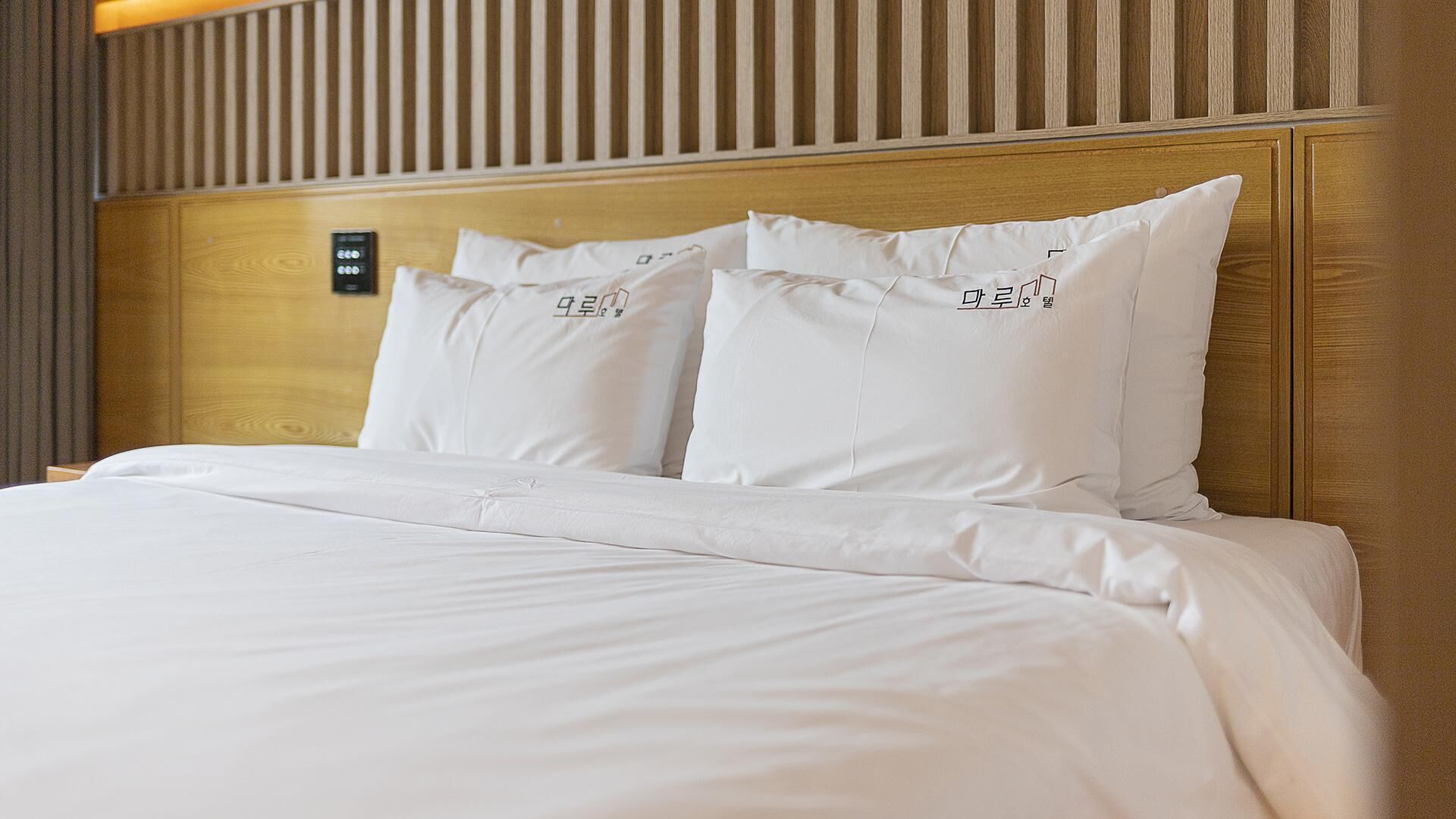 Jeju Maru Hotel & Cafe