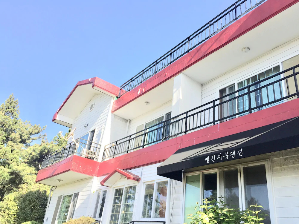 Jeju Red Roof Pension