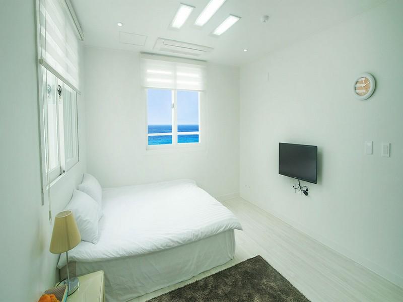 Jeju Saint House