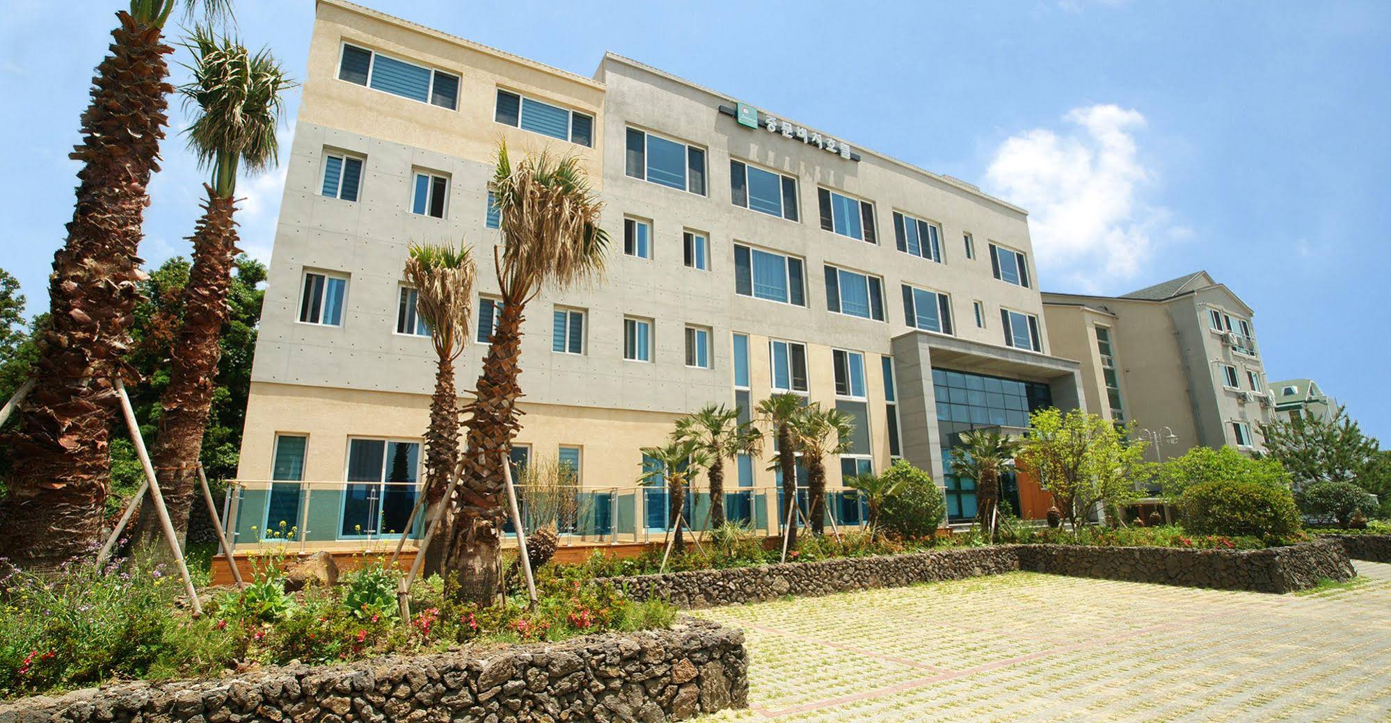 Hotel The Grang Jungmun