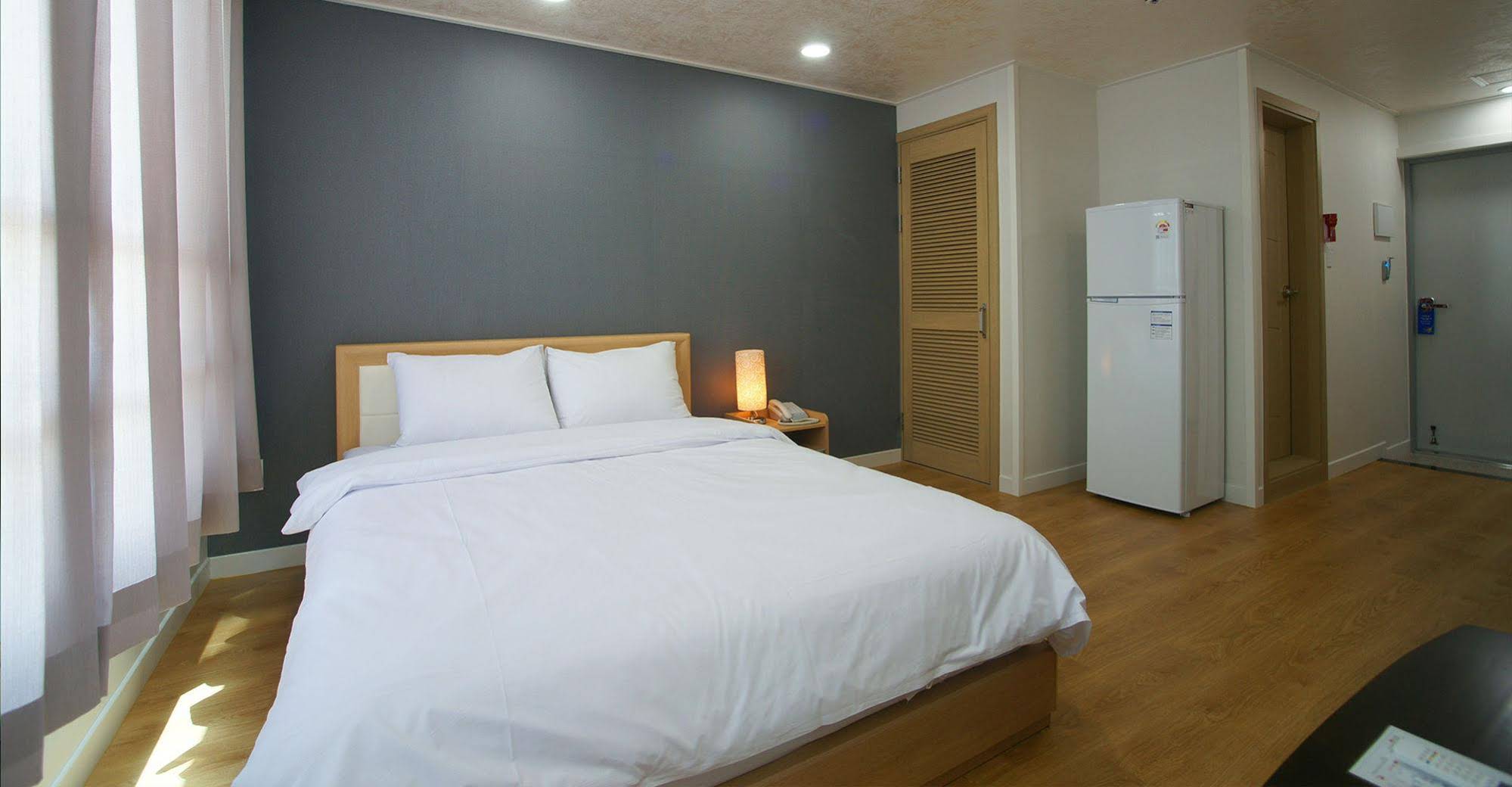 Hotel The Grang Jungmun