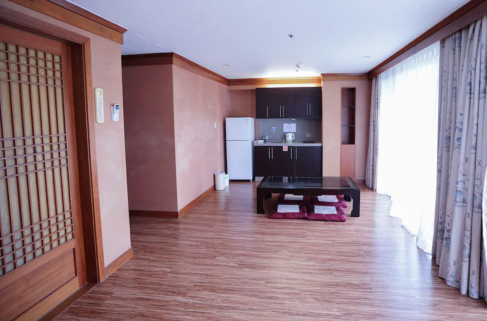 Lake Hills Resort Jeju