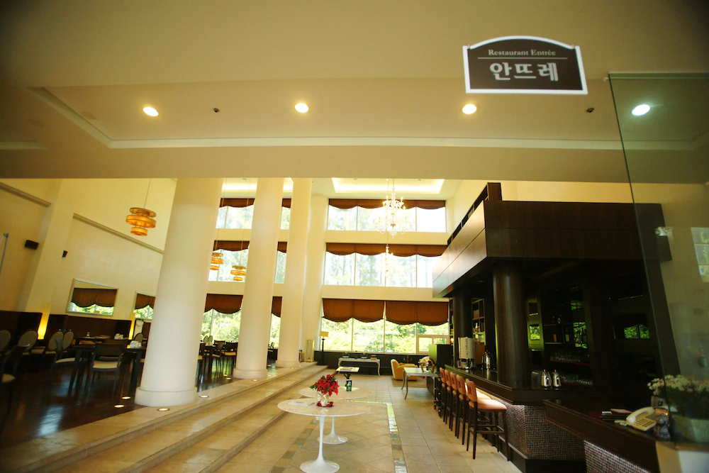 Lake Hills Resort Jeju