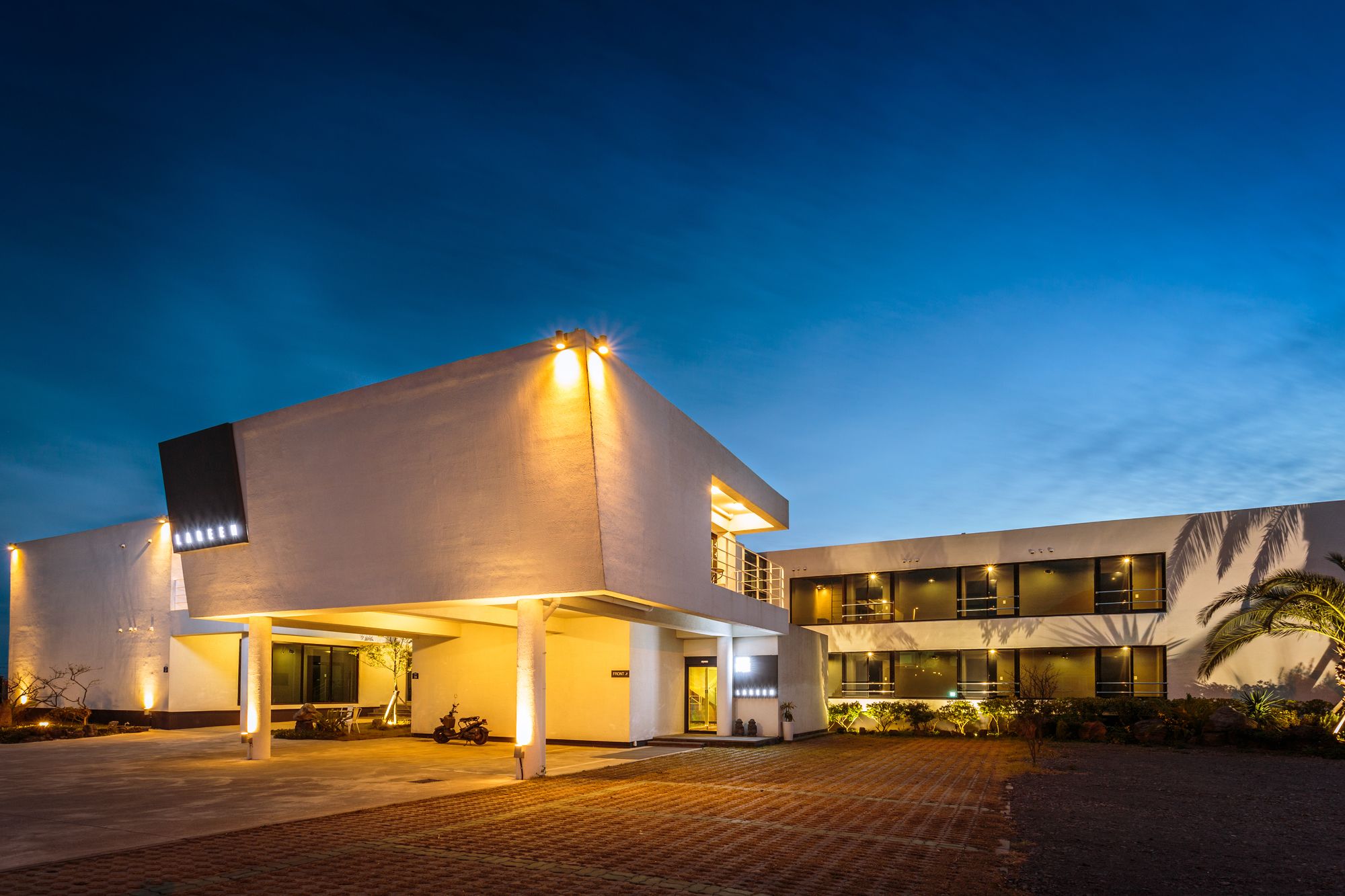 Lareem Boutique Hotel
