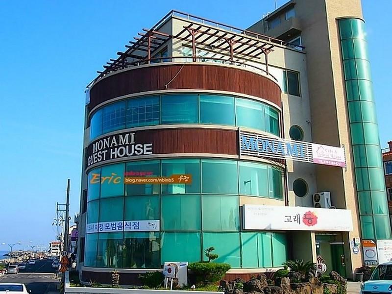 Monami Guesthouse