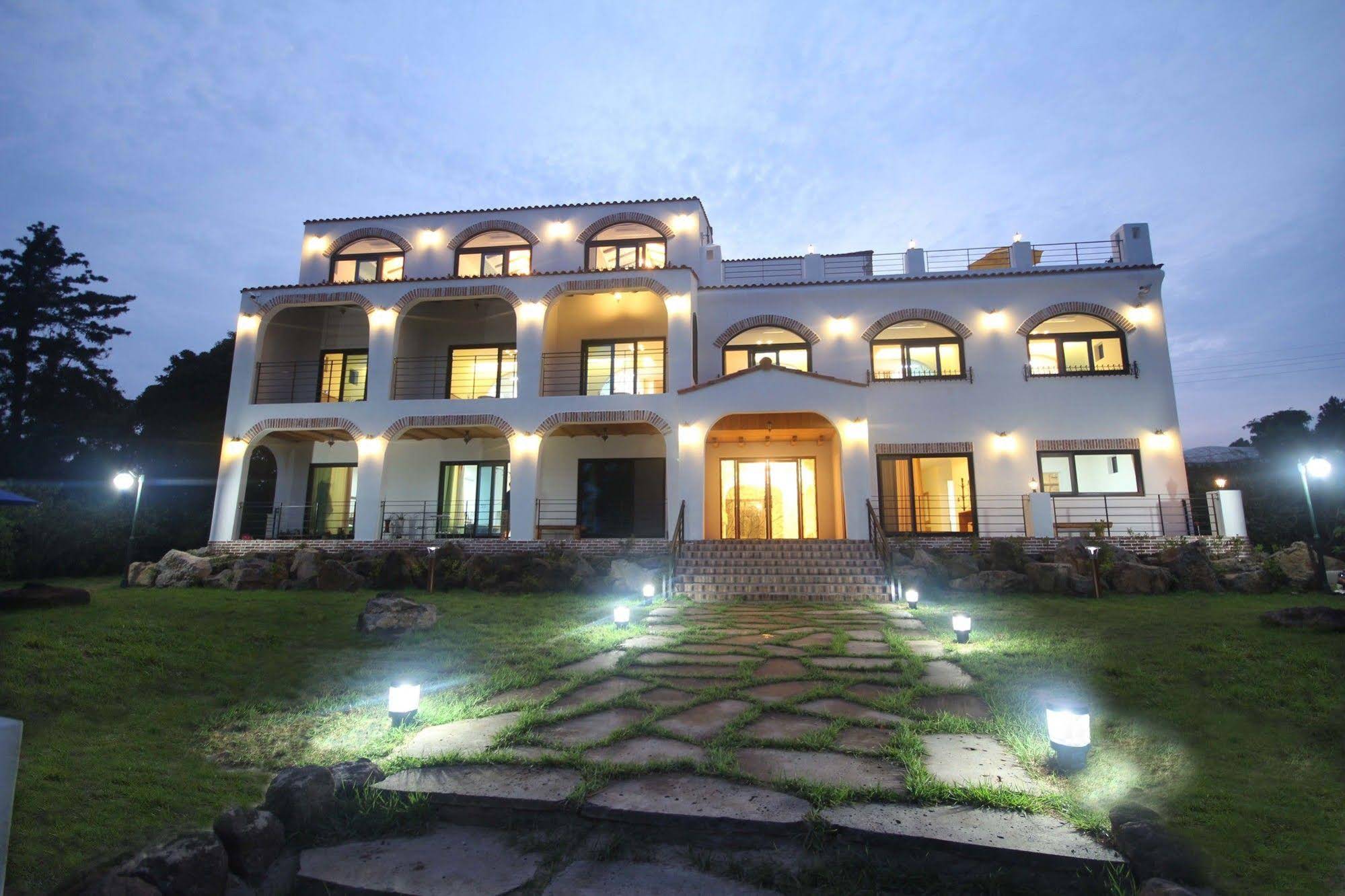 Nomad Pension in Jeju