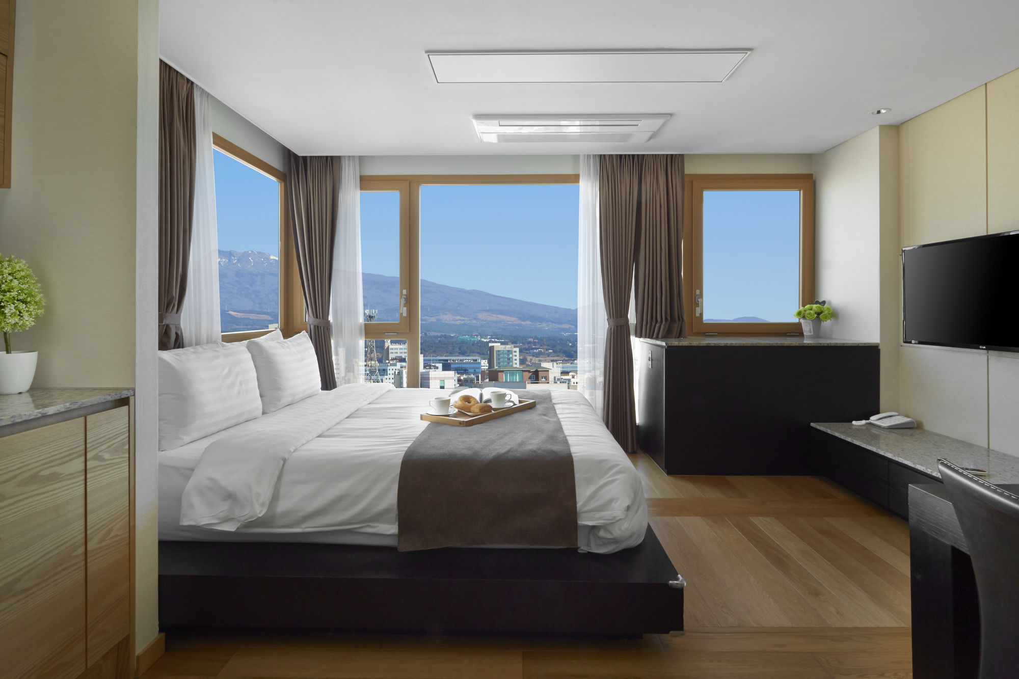 From H Oceanpalace Hotel Jeju
