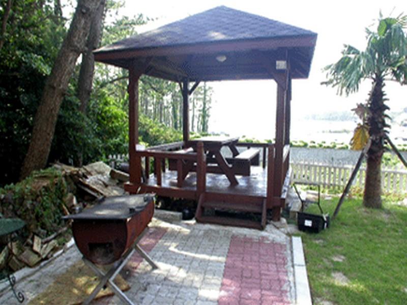 Pinevill Pension