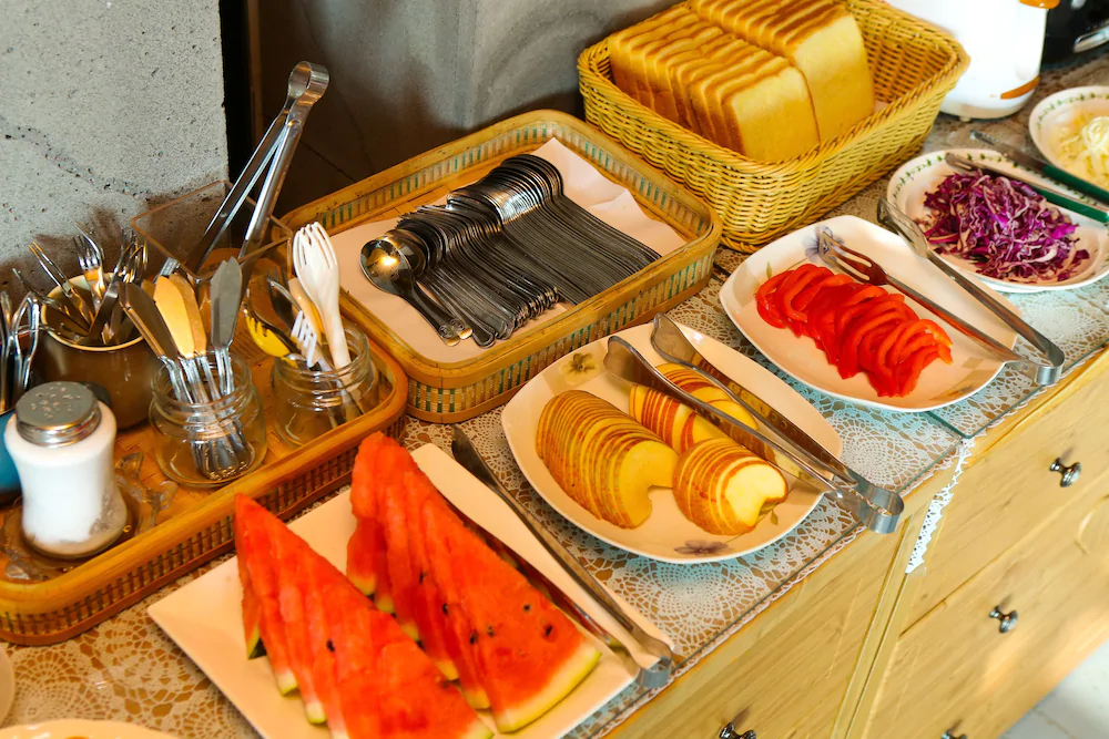 Port Avenue Hotel & Resort