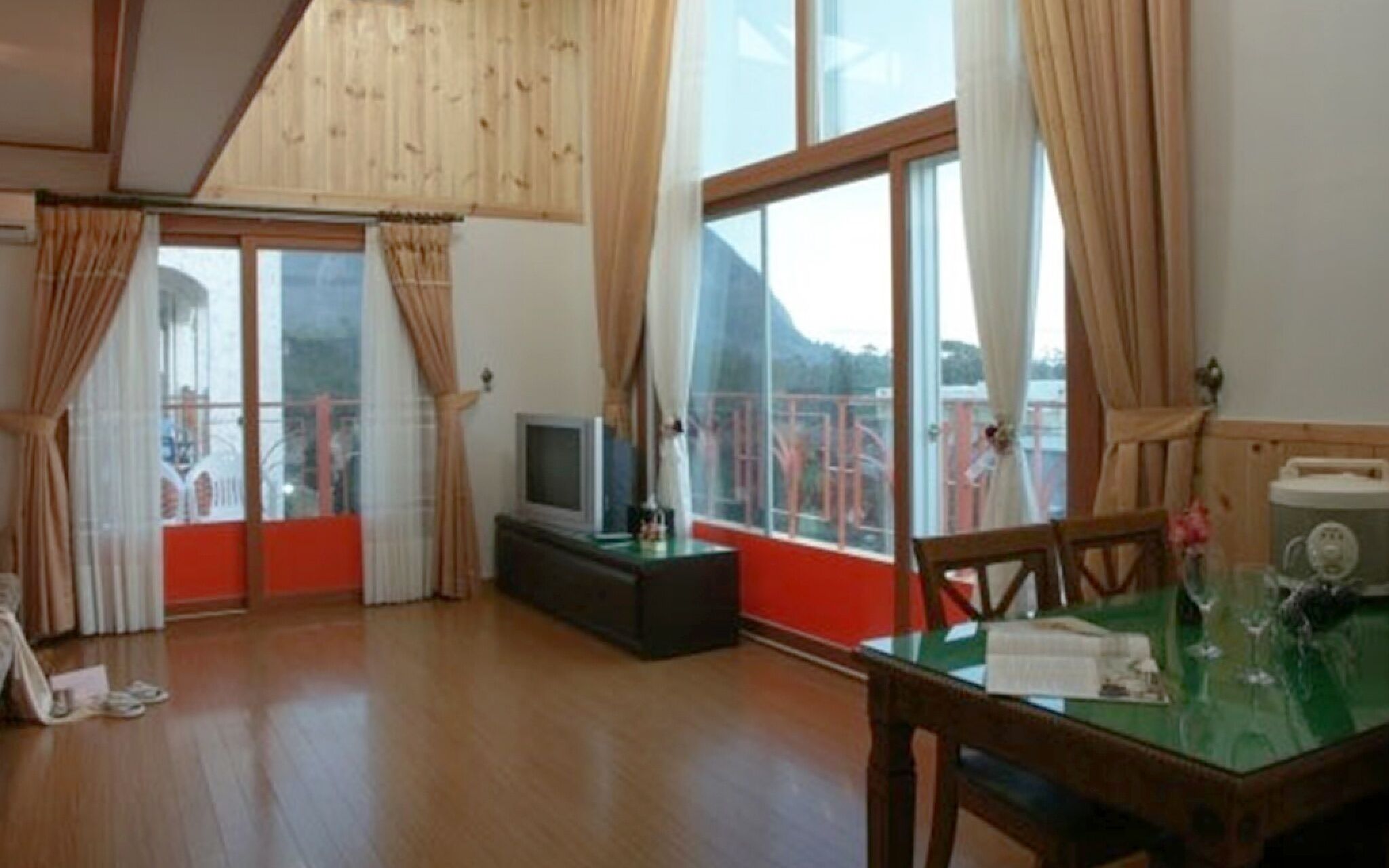 Sanbangsan Hot Spring Olleh House