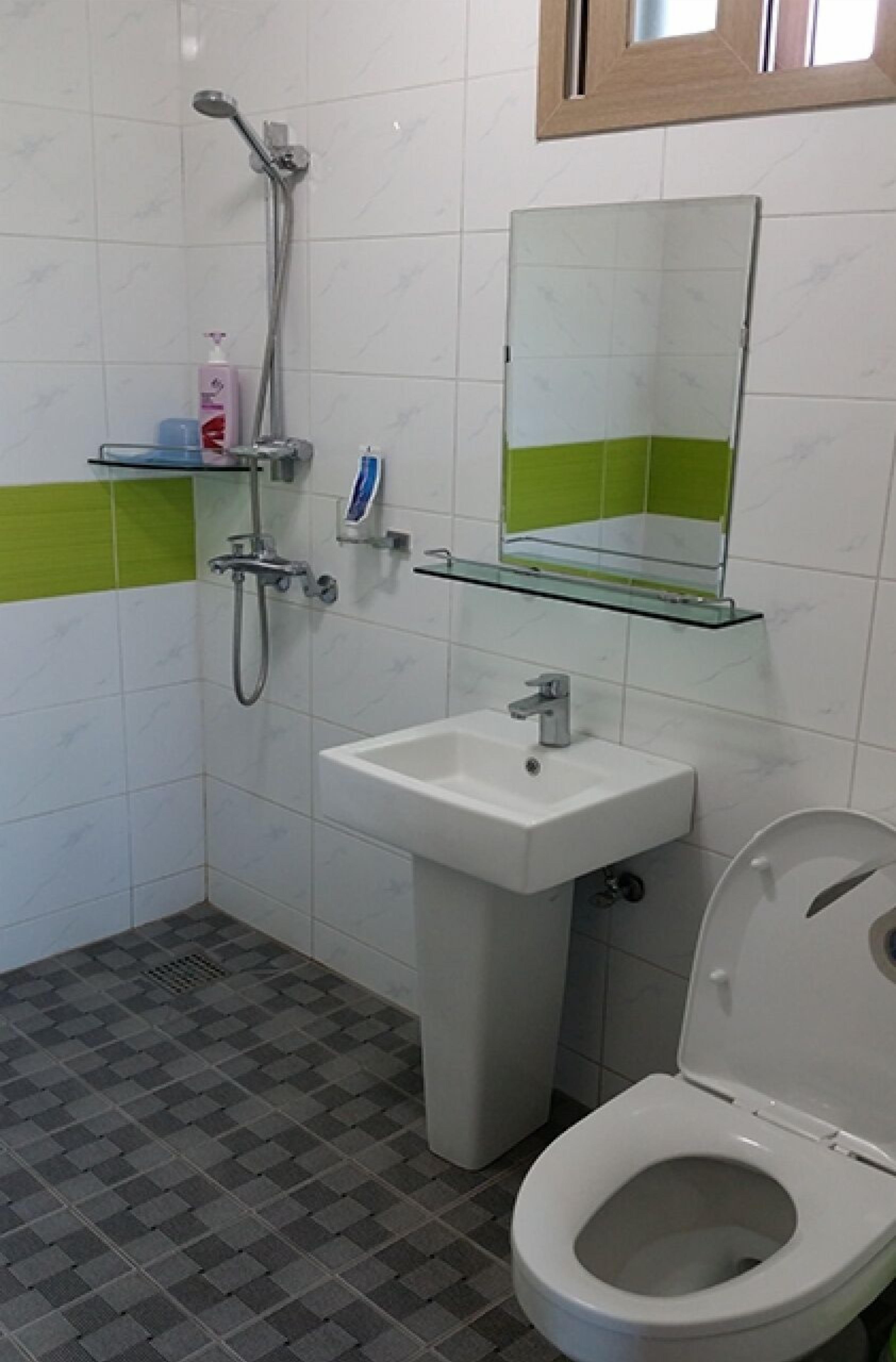 Sanbangsan Hot Spring Olleh House