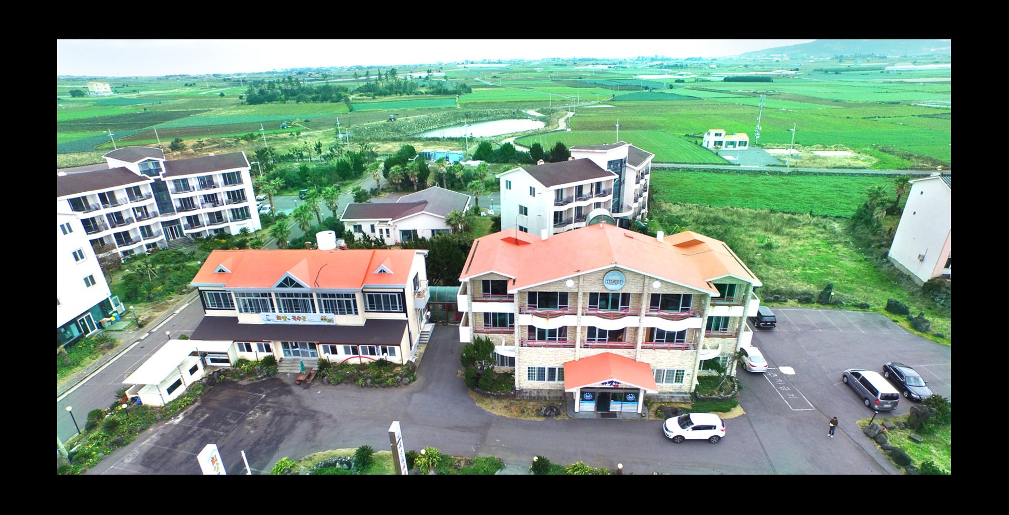 Jeju Kidsgajok Badatgahauseu