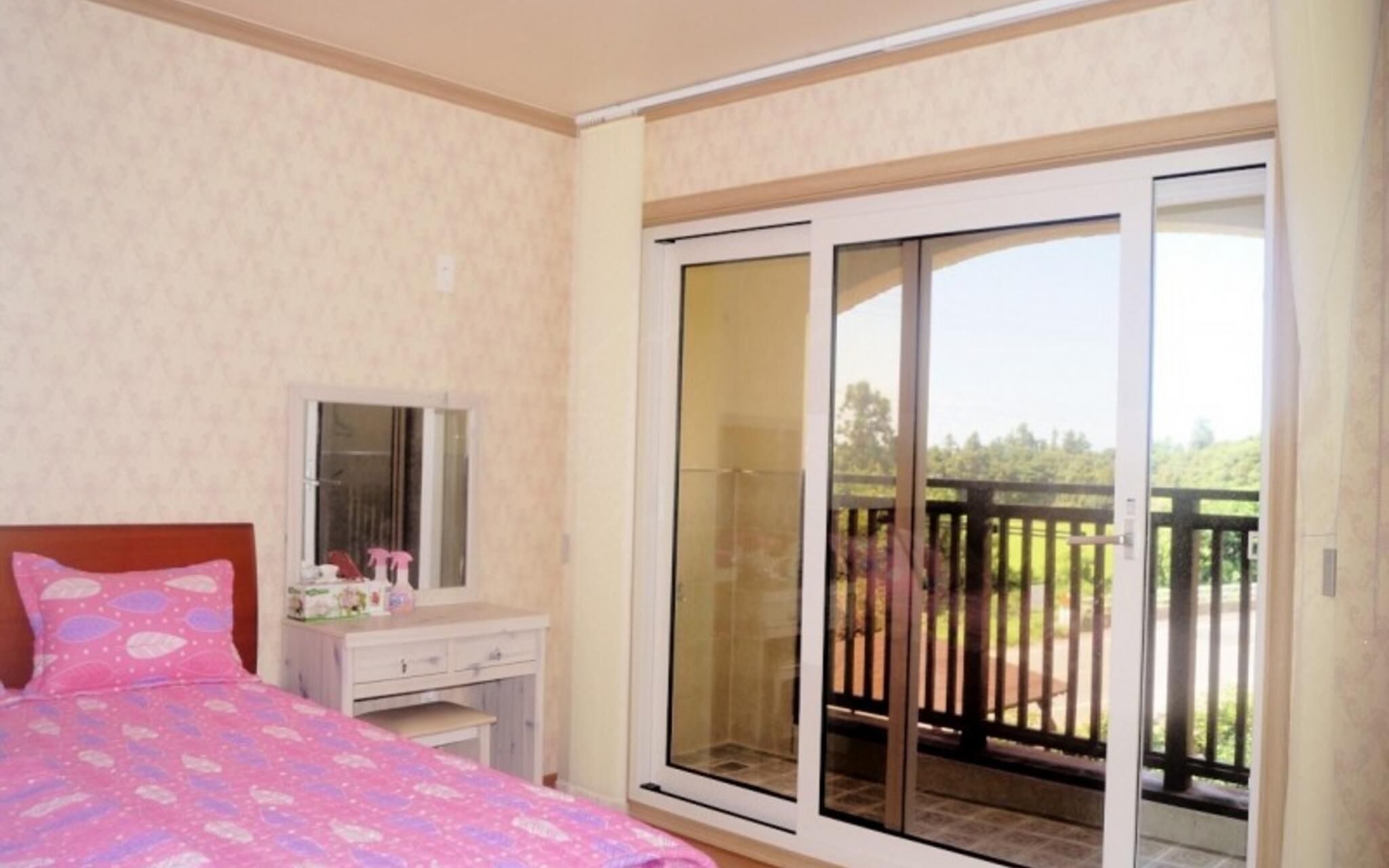 Seoguipo Lucky Clover Pension