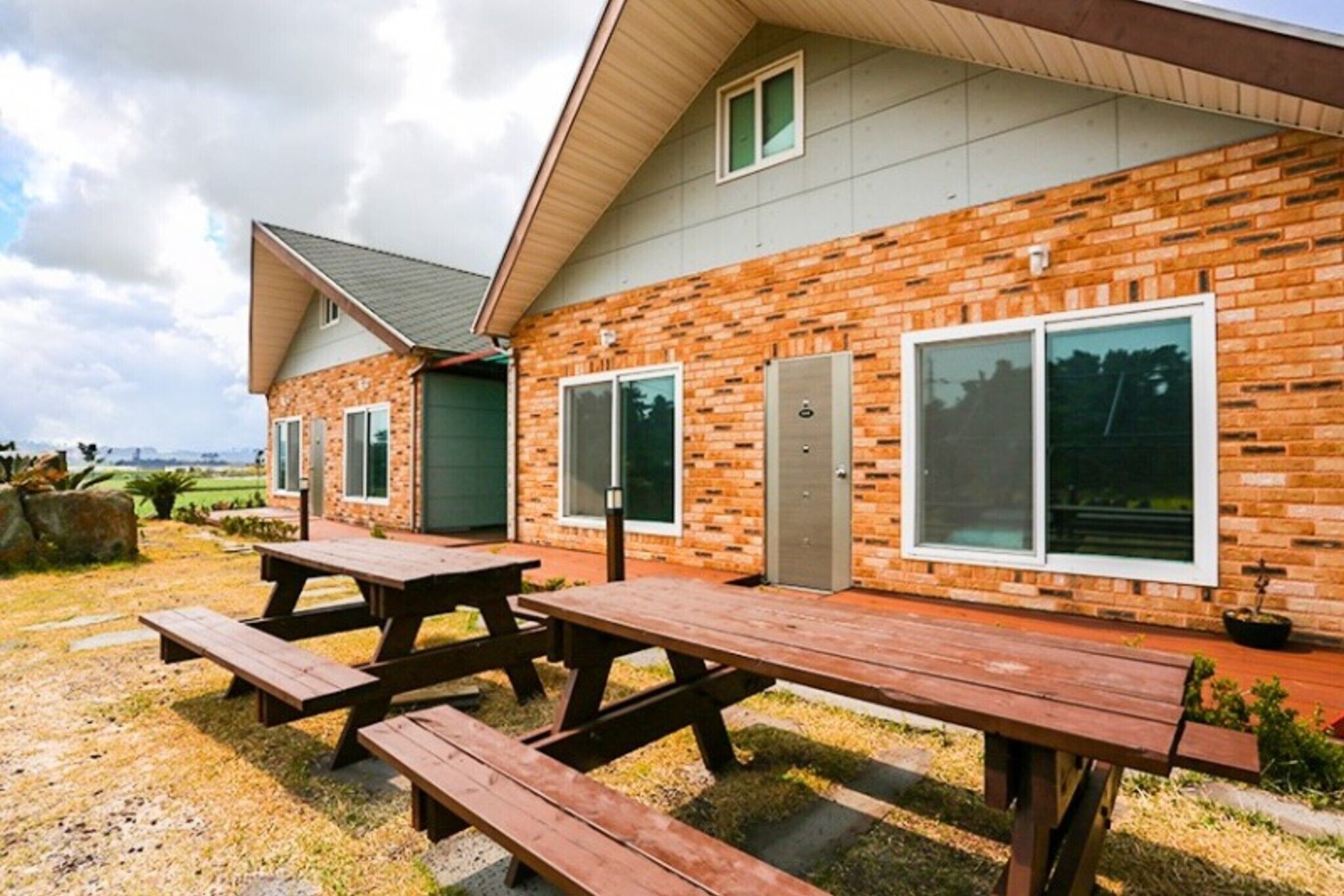 Seoguipo Umblanc Pension