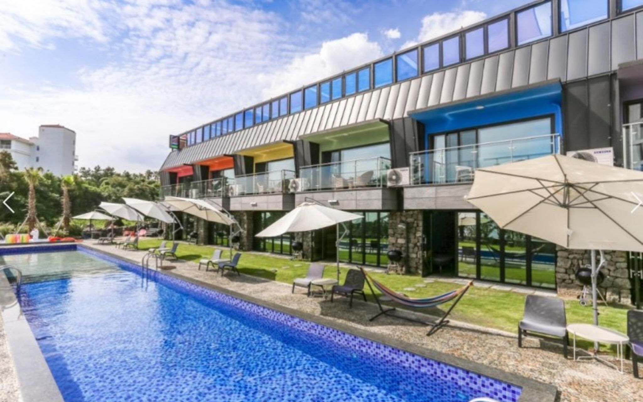 Seogwipo Black Land Lace Spa Pension