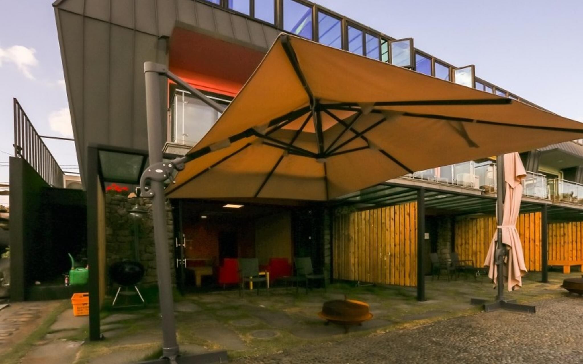 Seogwipo Black Land Lace Spa Pension