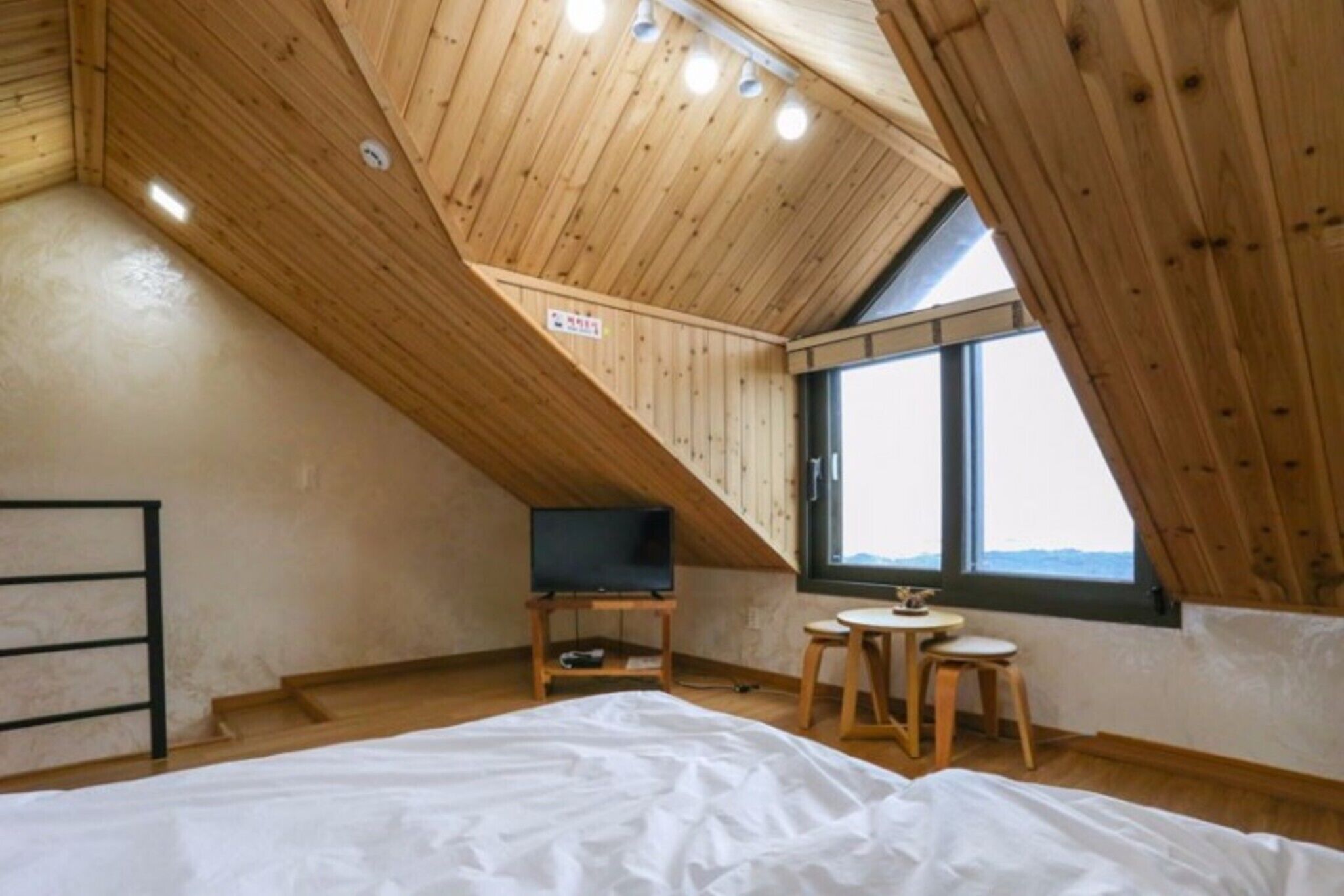 Seogwipo Day Stay House Pension