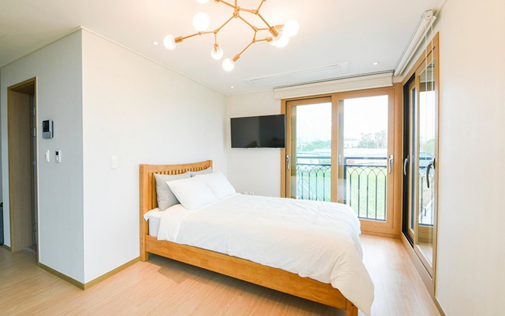 Seogwipo Hawonga Pension