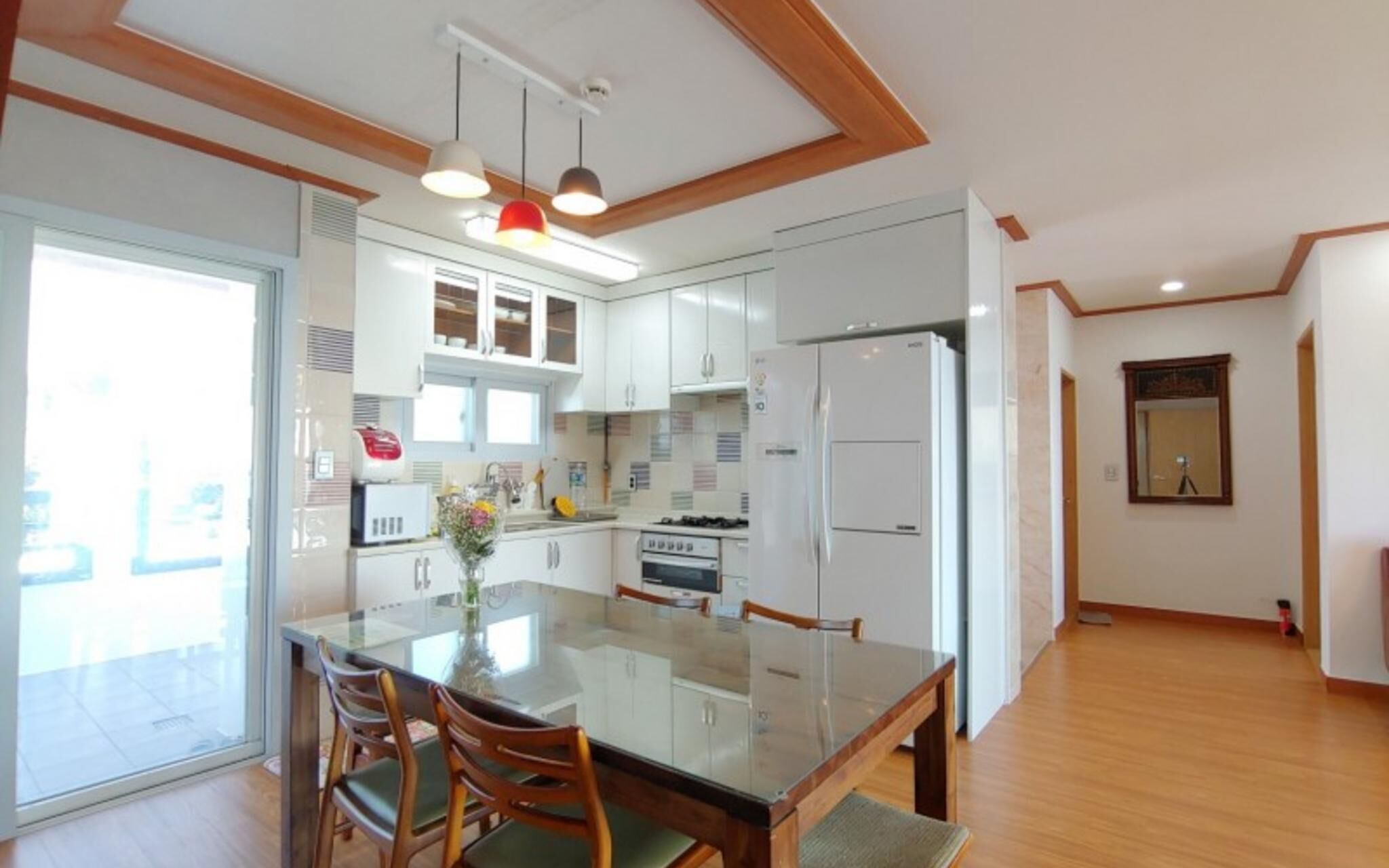 Seogwipo Jijunghae Pool Villa Pension