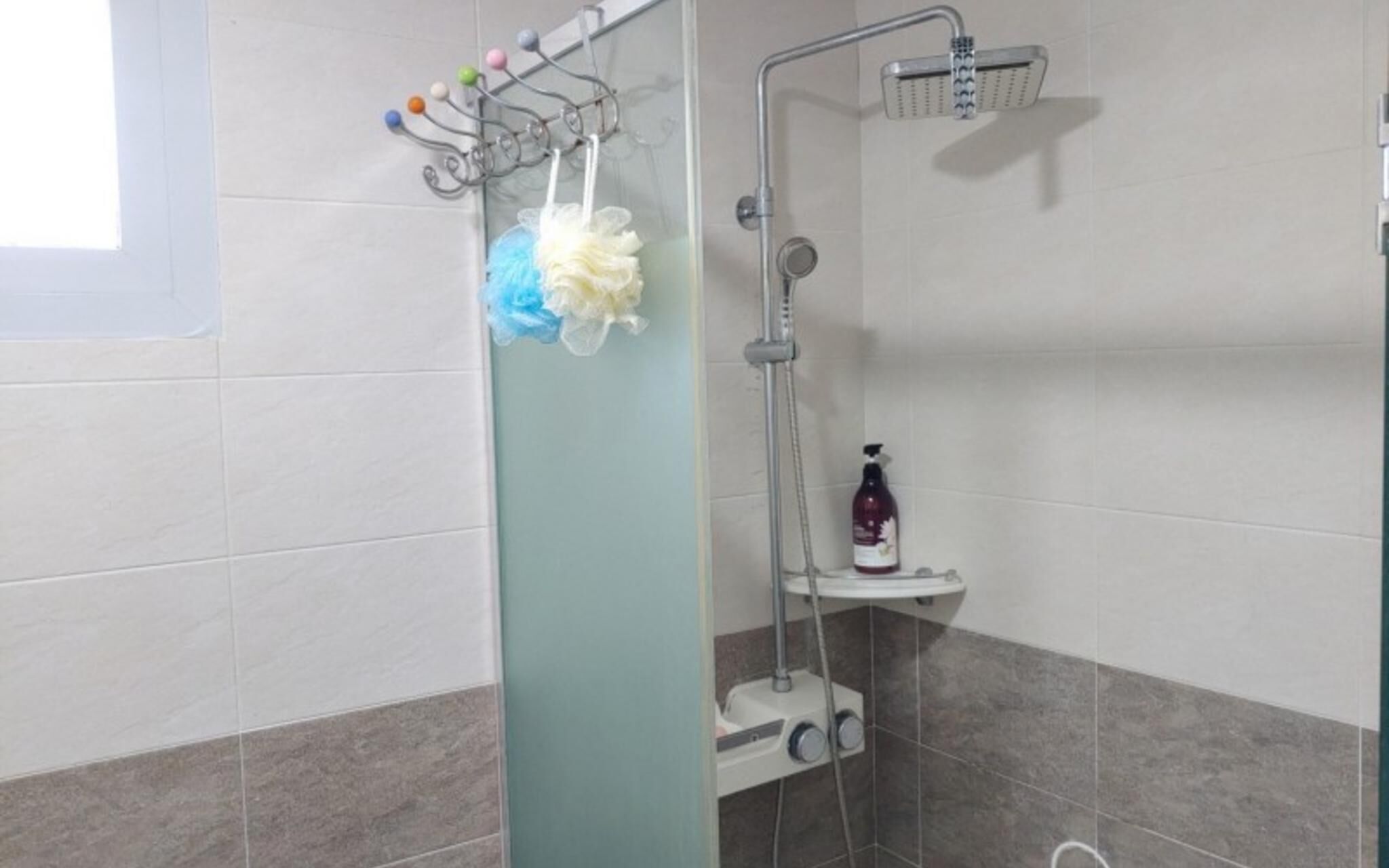 Seogwipo Jijunghae Pool Villa Pension