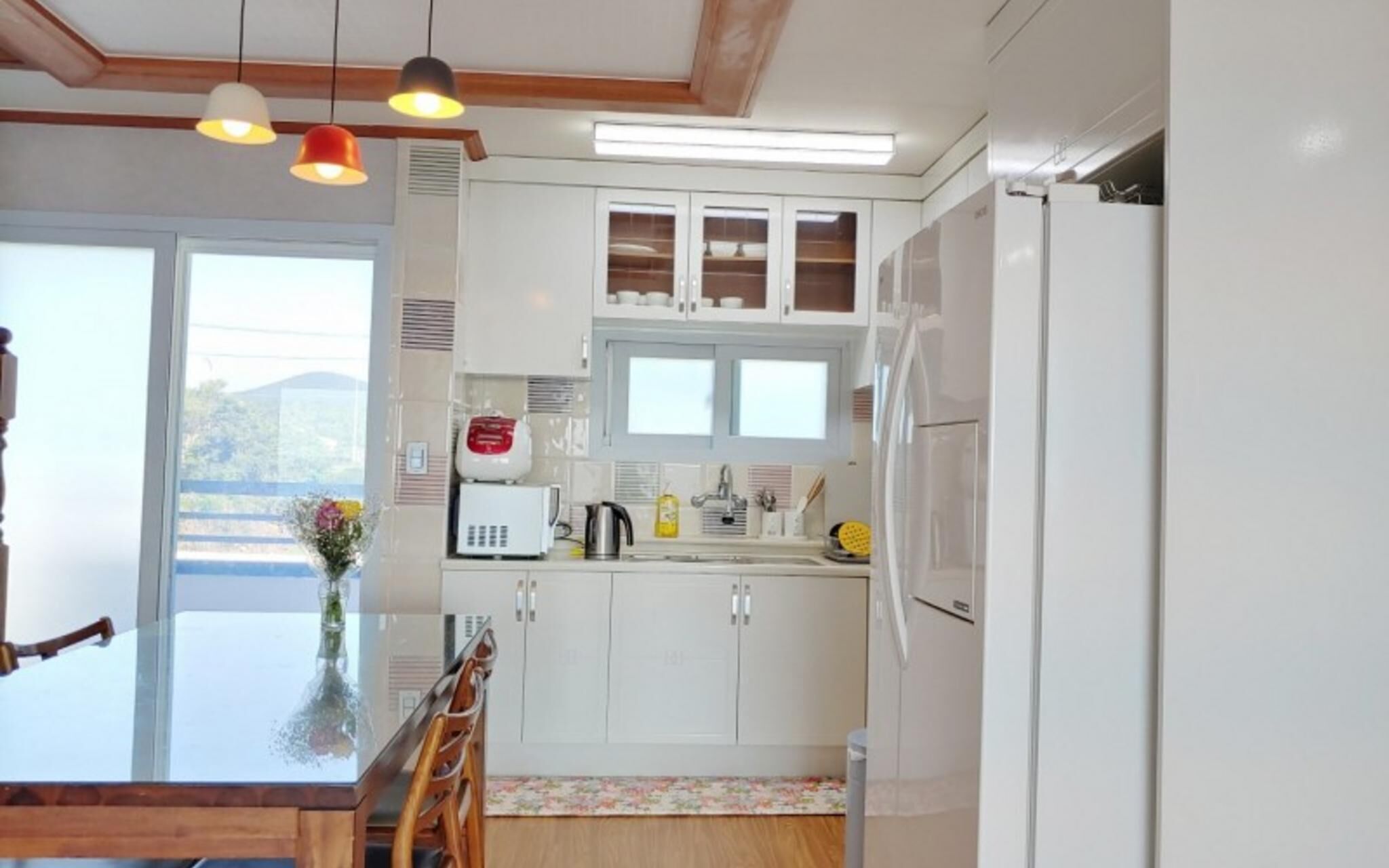 Seogwipo Jijunghae Pool Villa Pension