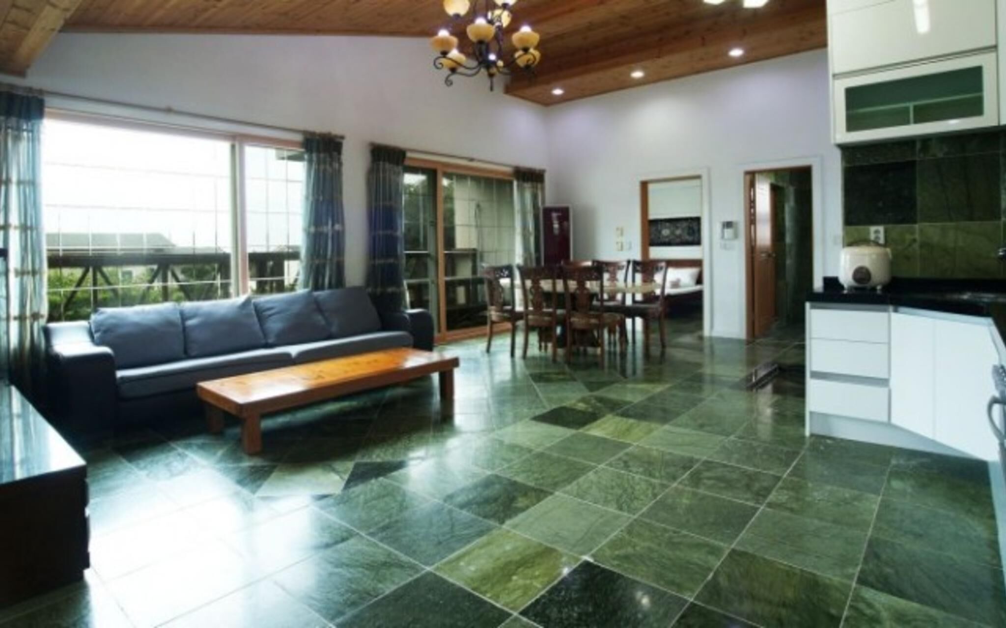 Seogwipo Jj House Pension
