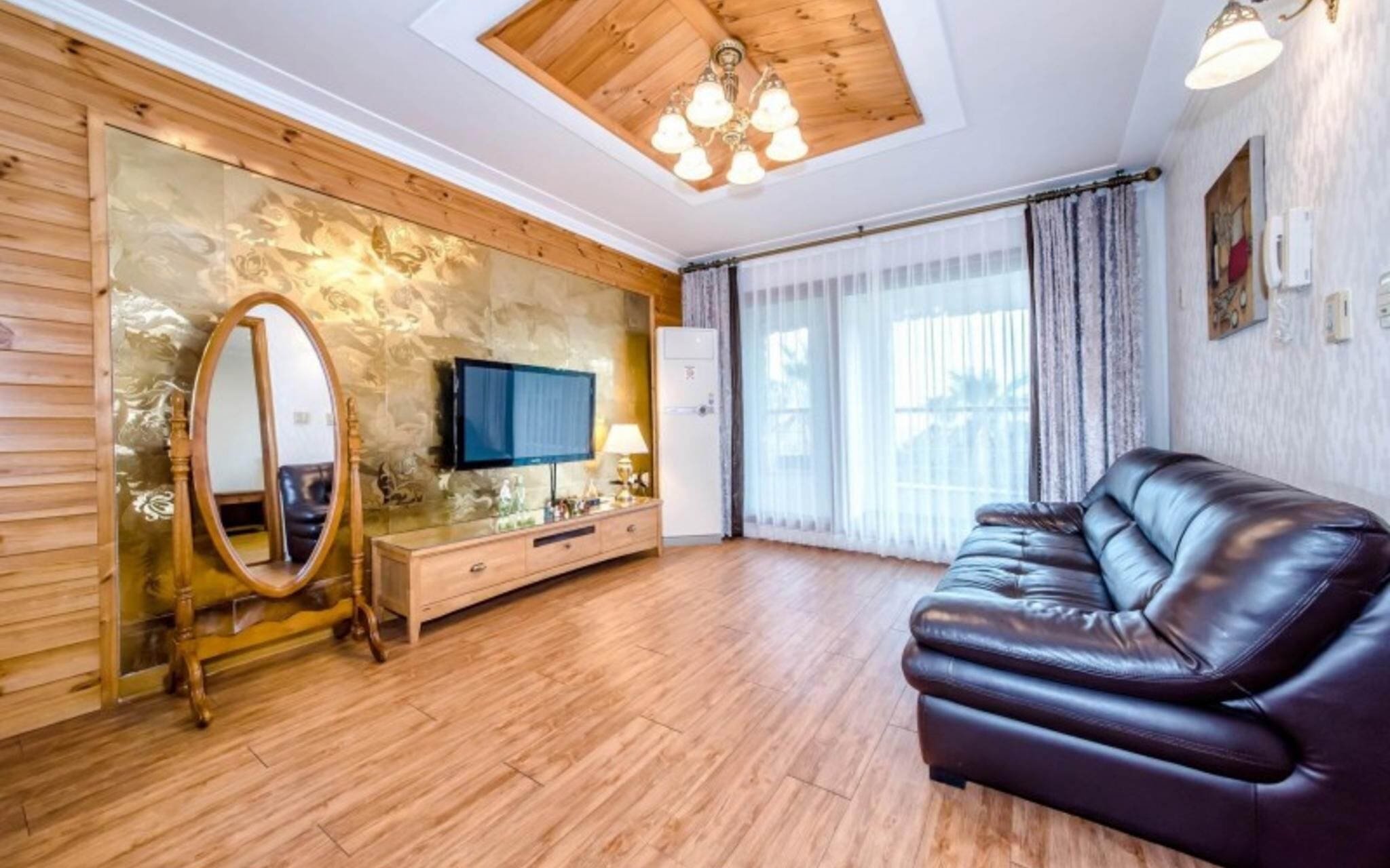 Seogwipo Jungmun Happy Sketch Pension