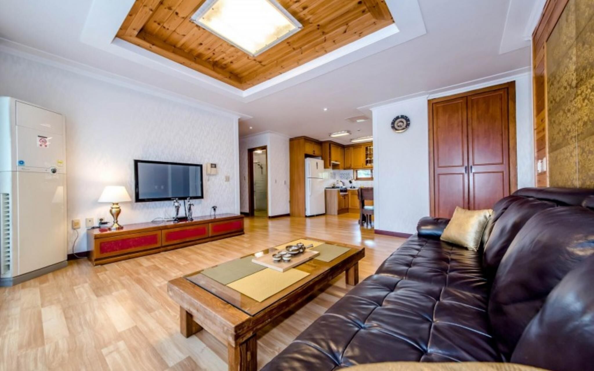 Seogwipo Jungmun Happy Sketch Pension