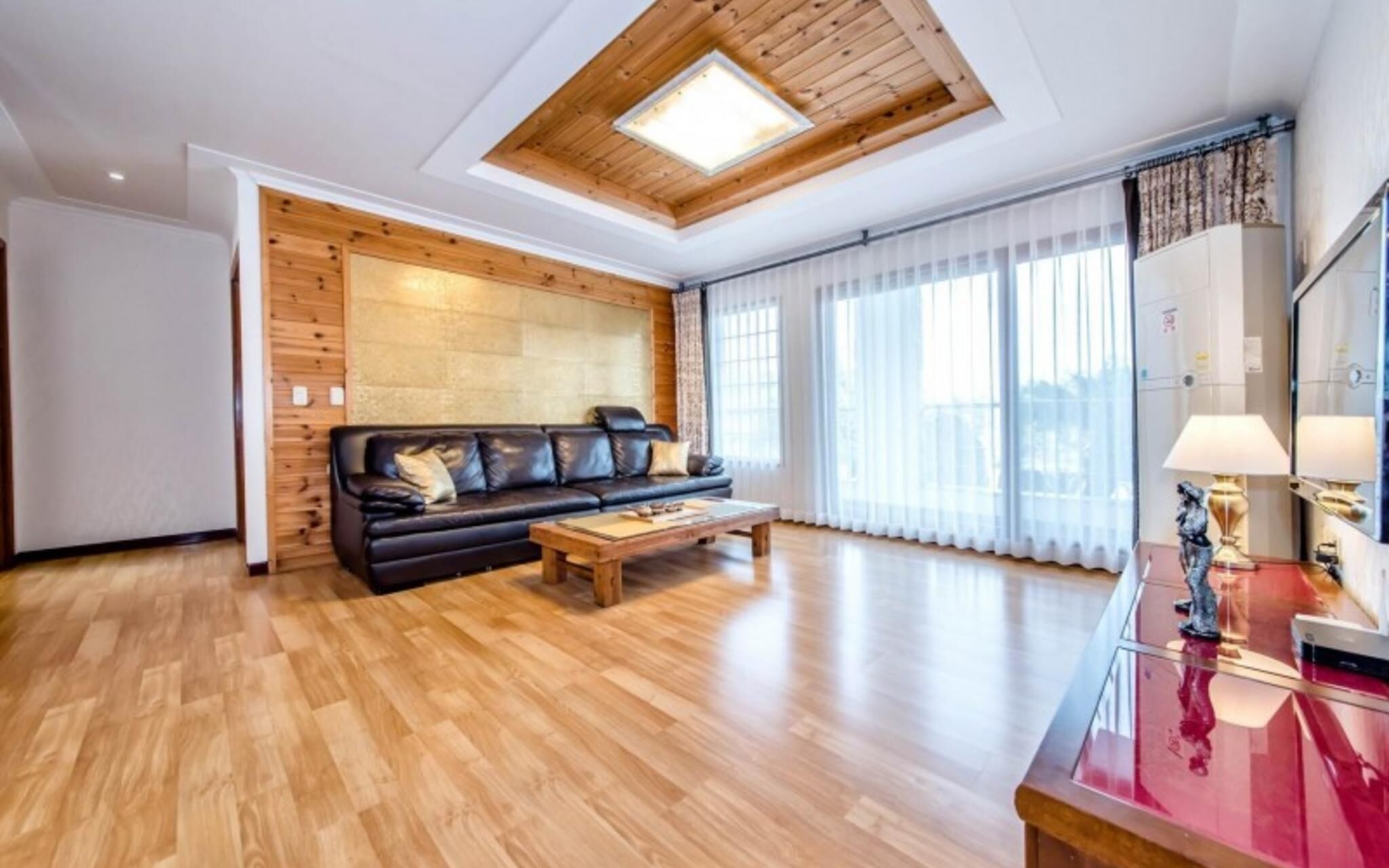 Seogwipo Jungmun Happy Sketch Pension