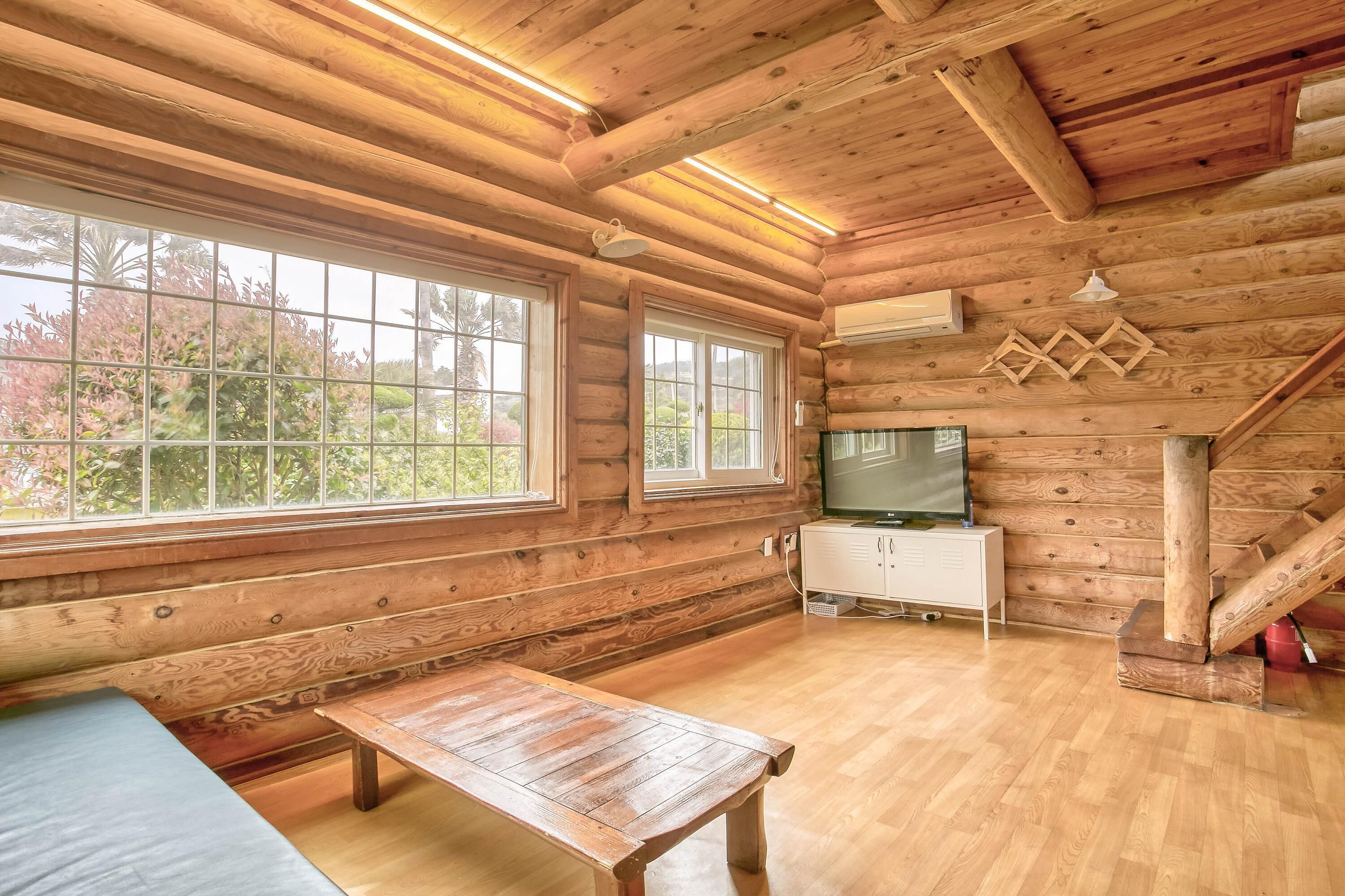 Seogwipo Neulbada Pet Pension