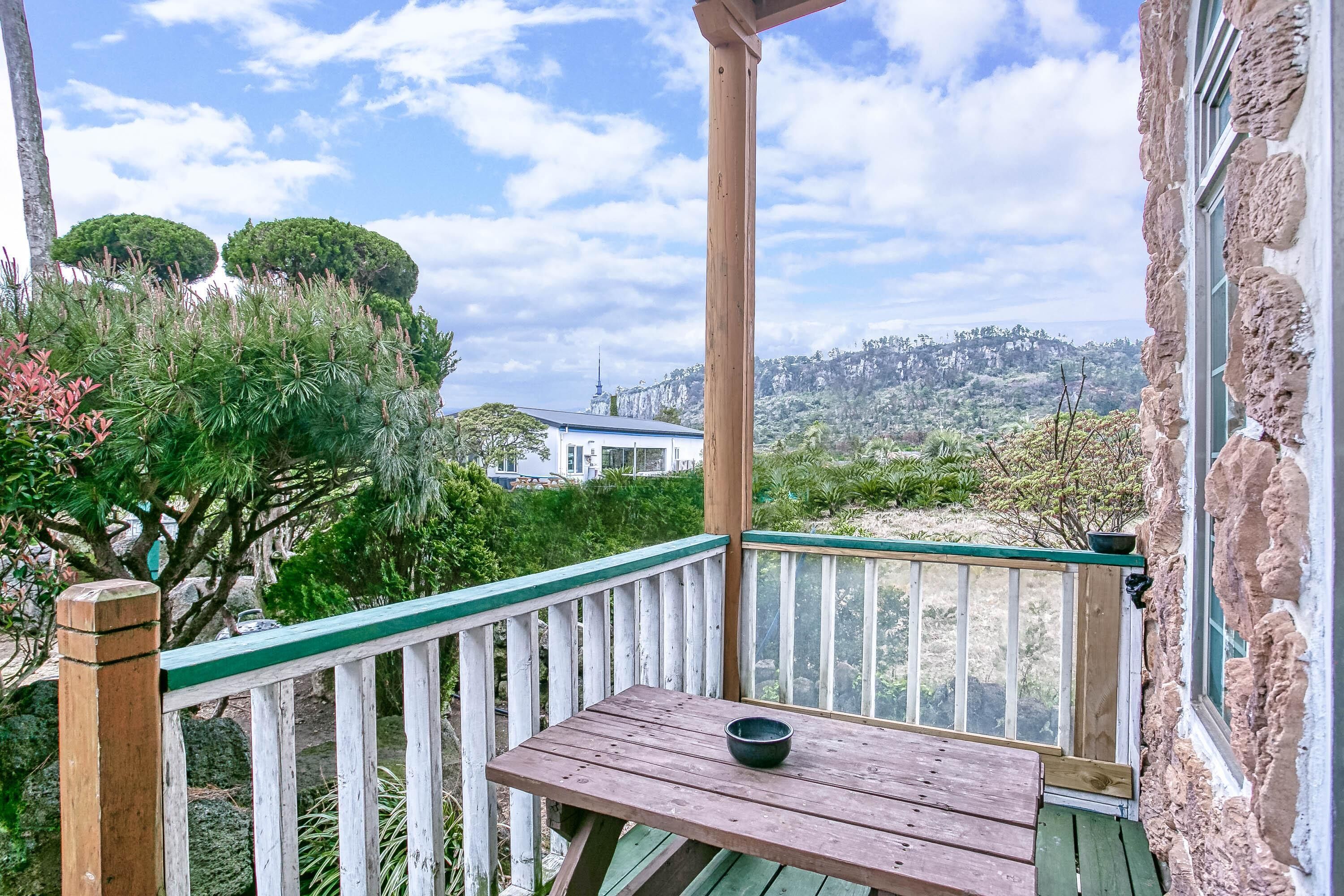 Seogwipo Neulbada Pet Pension