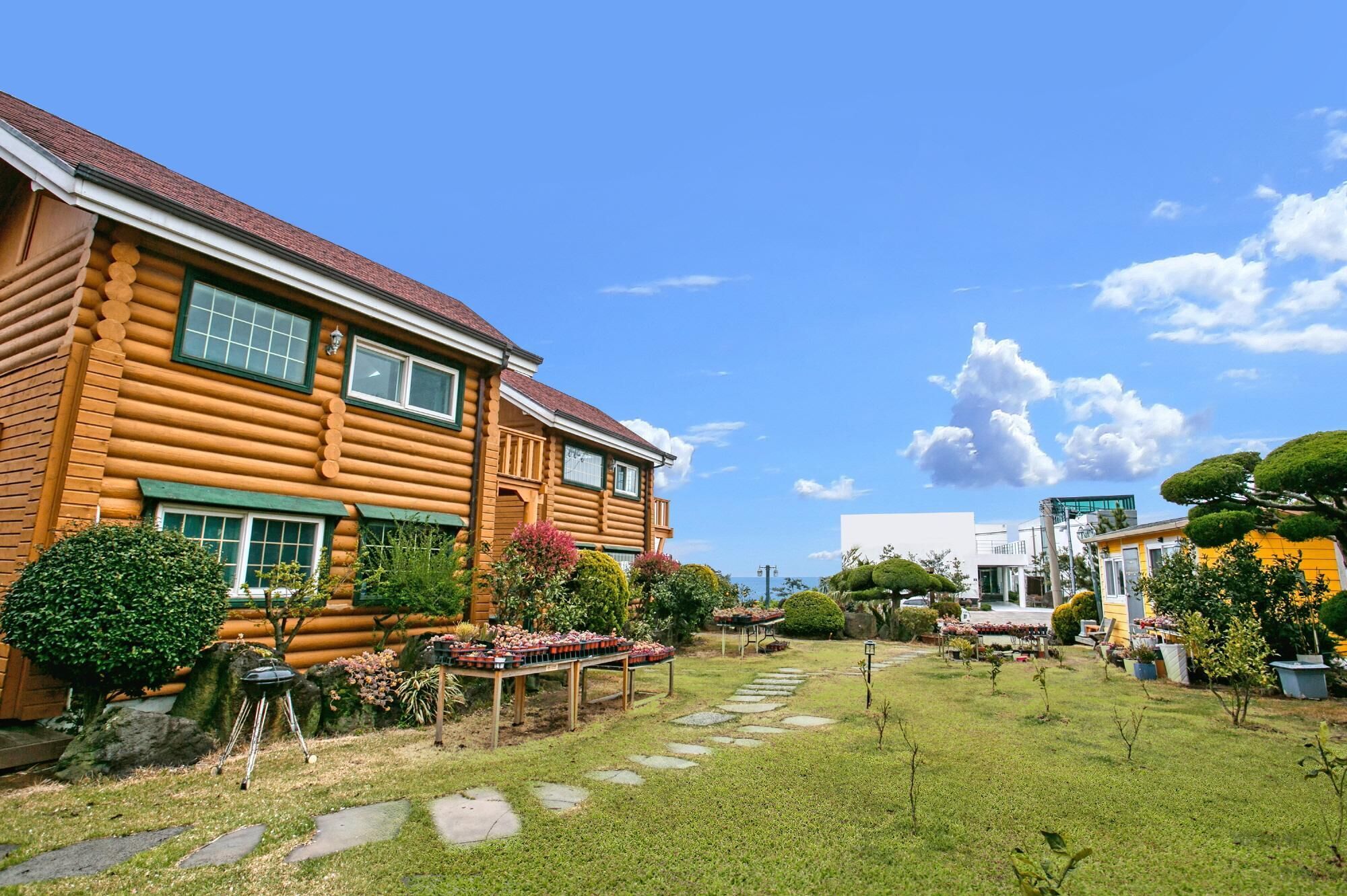 Seogwipo Neulbada Pet Pension