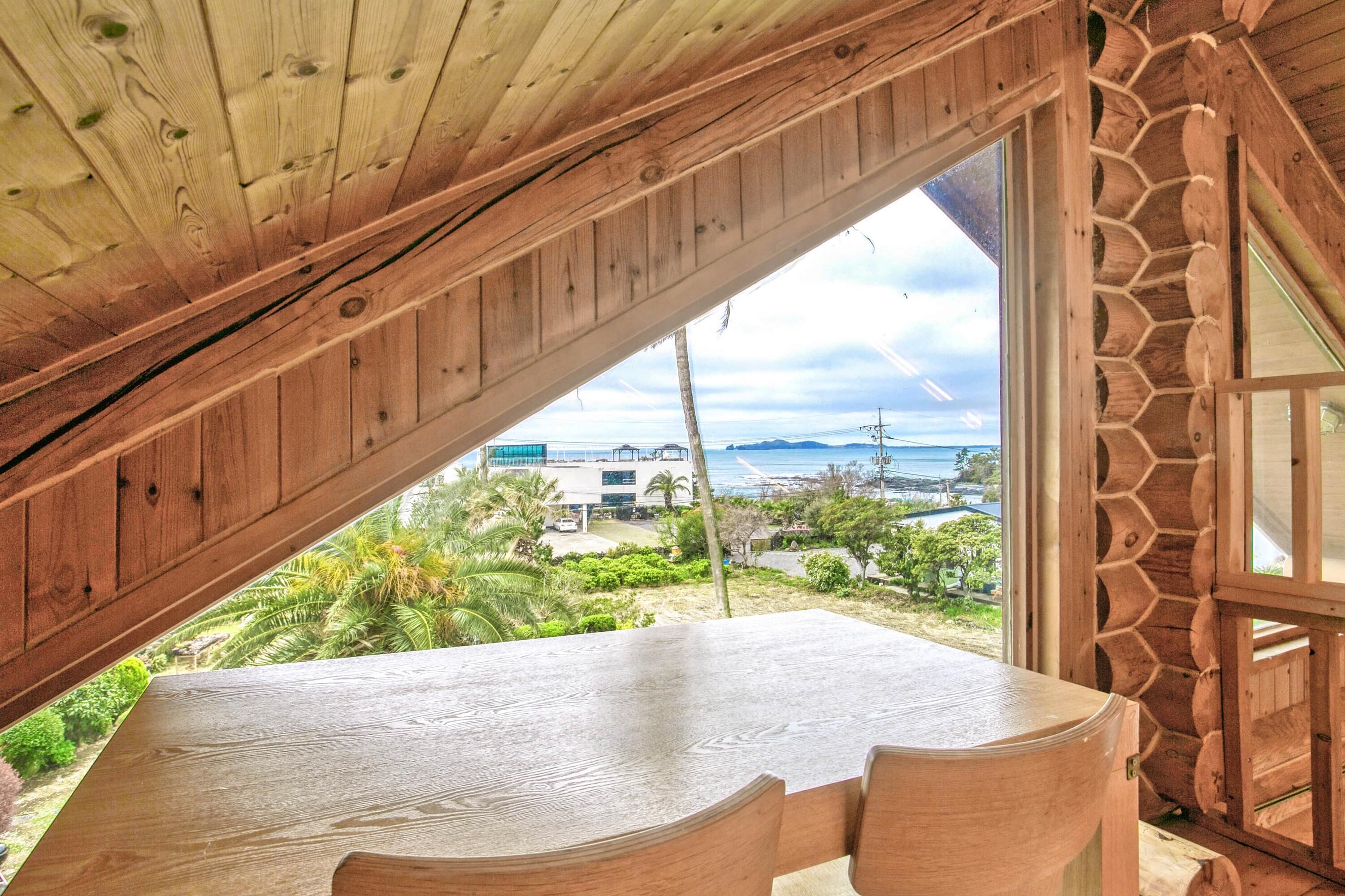 Seogwipo Neulbada Pet Pension