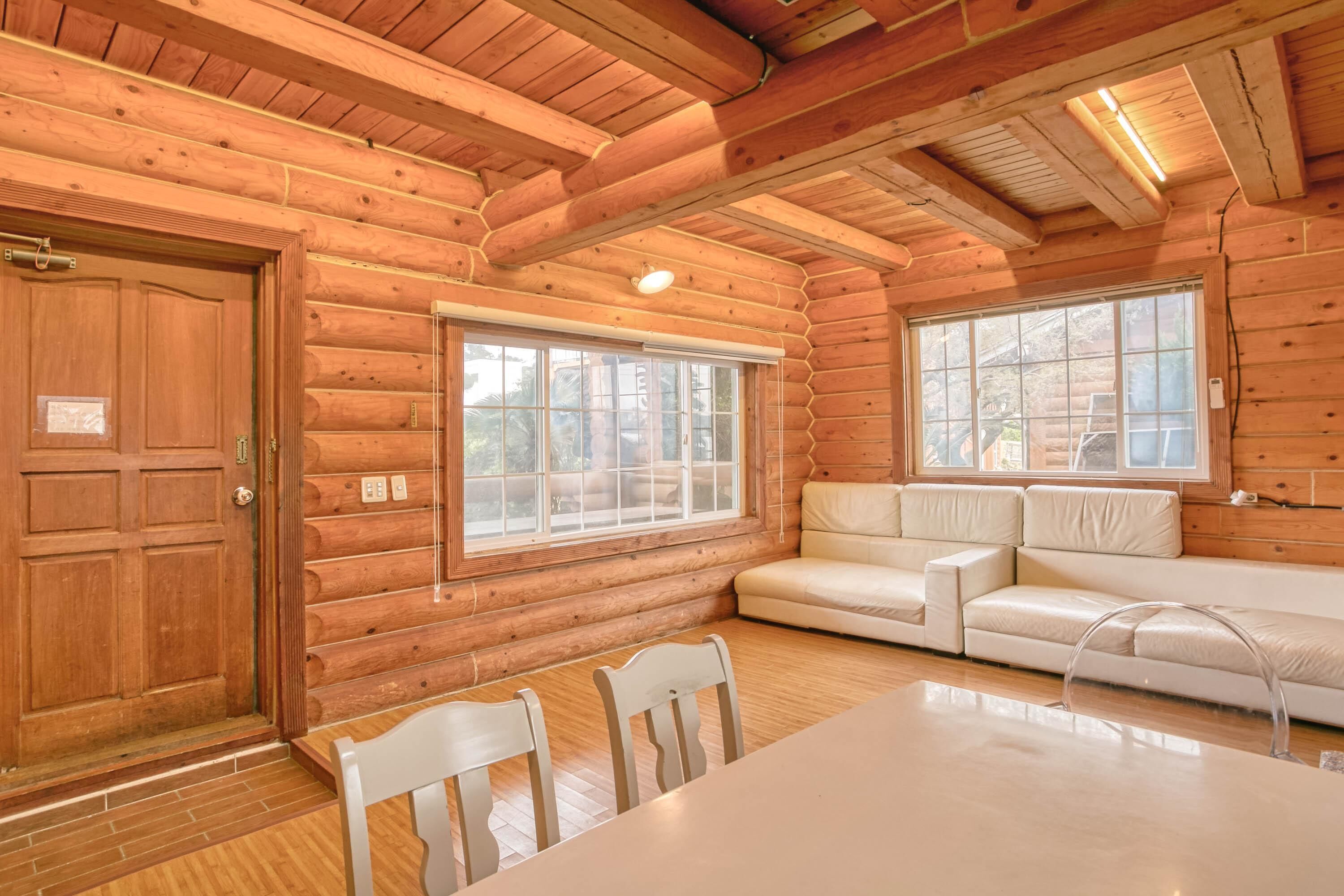 Seogwipo Neulbada Pet Pension