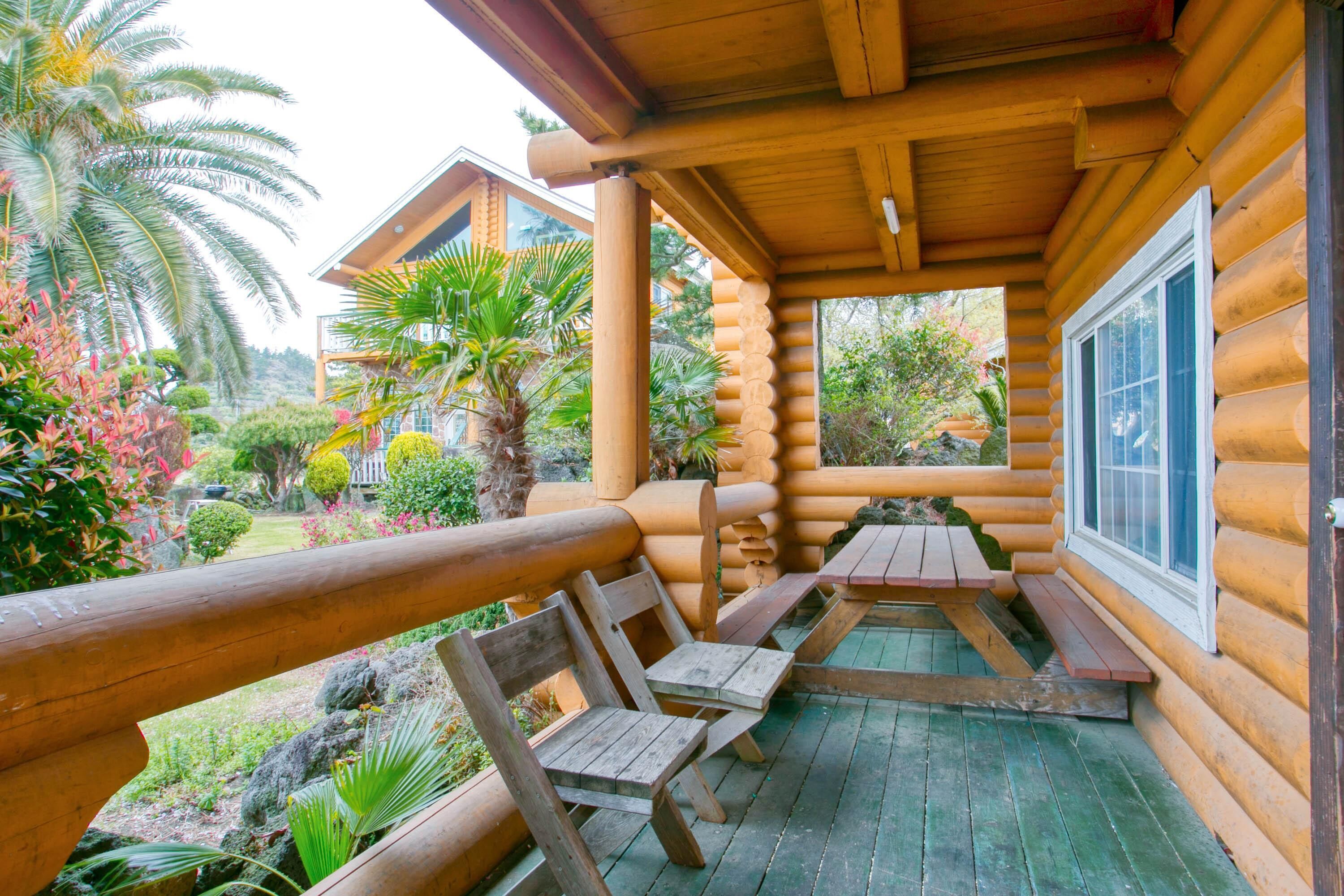 Seogwipo Neulbada Pet Pension