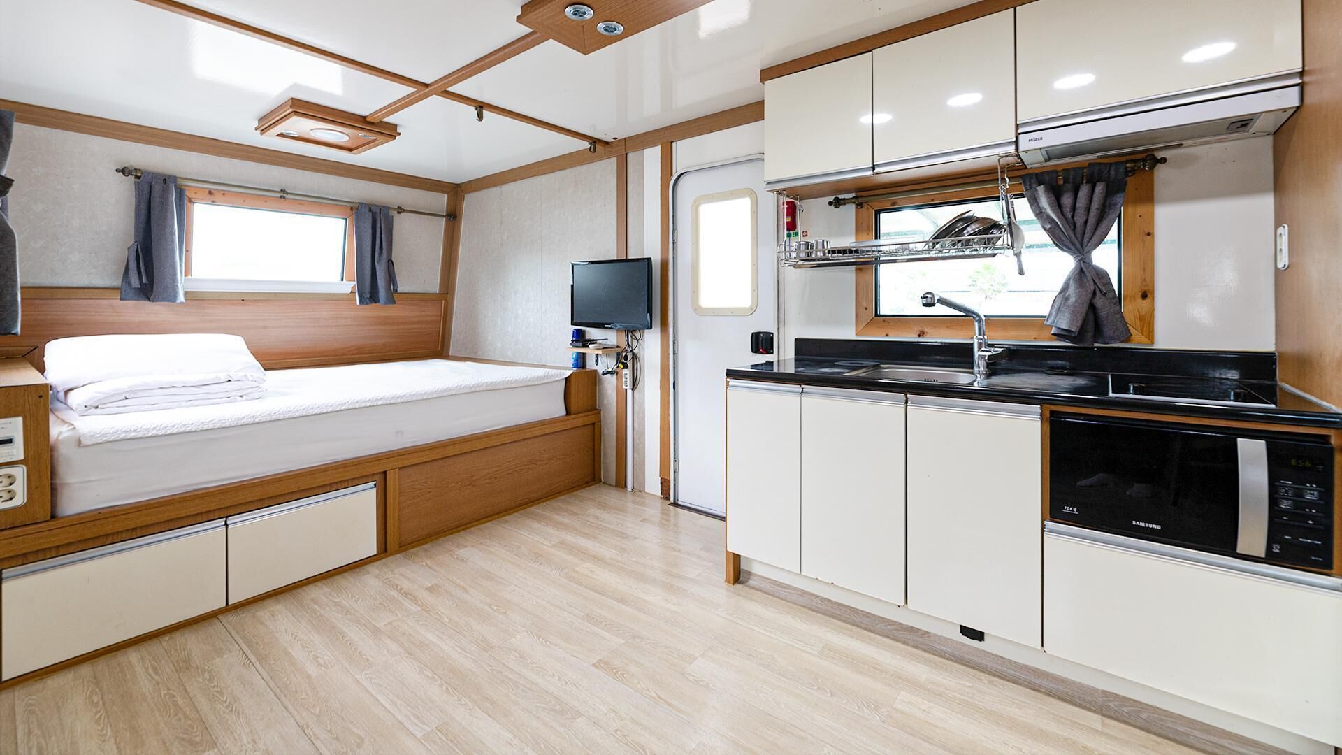 Seogwipo Pyoseoncaravan